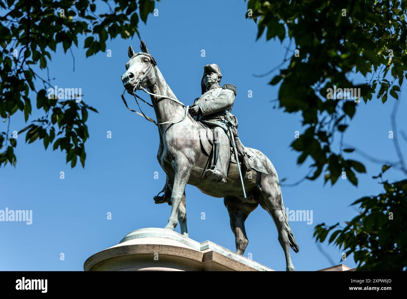 WASHINGTON DC, États-Unis — la statue du général Winfield Scott dans Scott Circle. Ce monument rend hommage au chef militaire distingué connu pour son service dans la guerre américano-mexicaine et sa longue carrière dans l'armée américaine. Banque D'Images