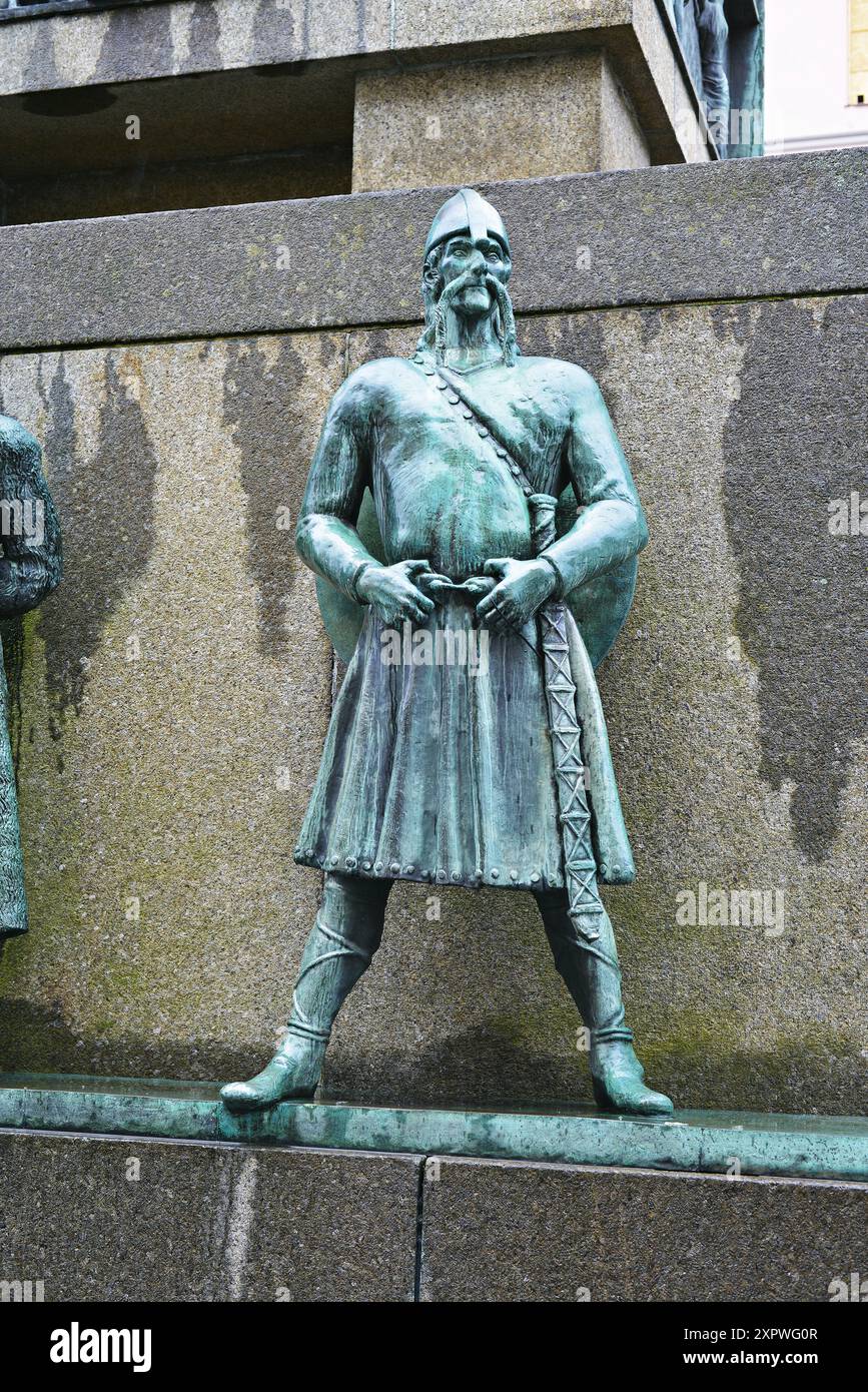 Monument à la mémoire des marins de l'époque viking au XXe siècle situé dans la ville de Bergen, Norvège Banque D'Images