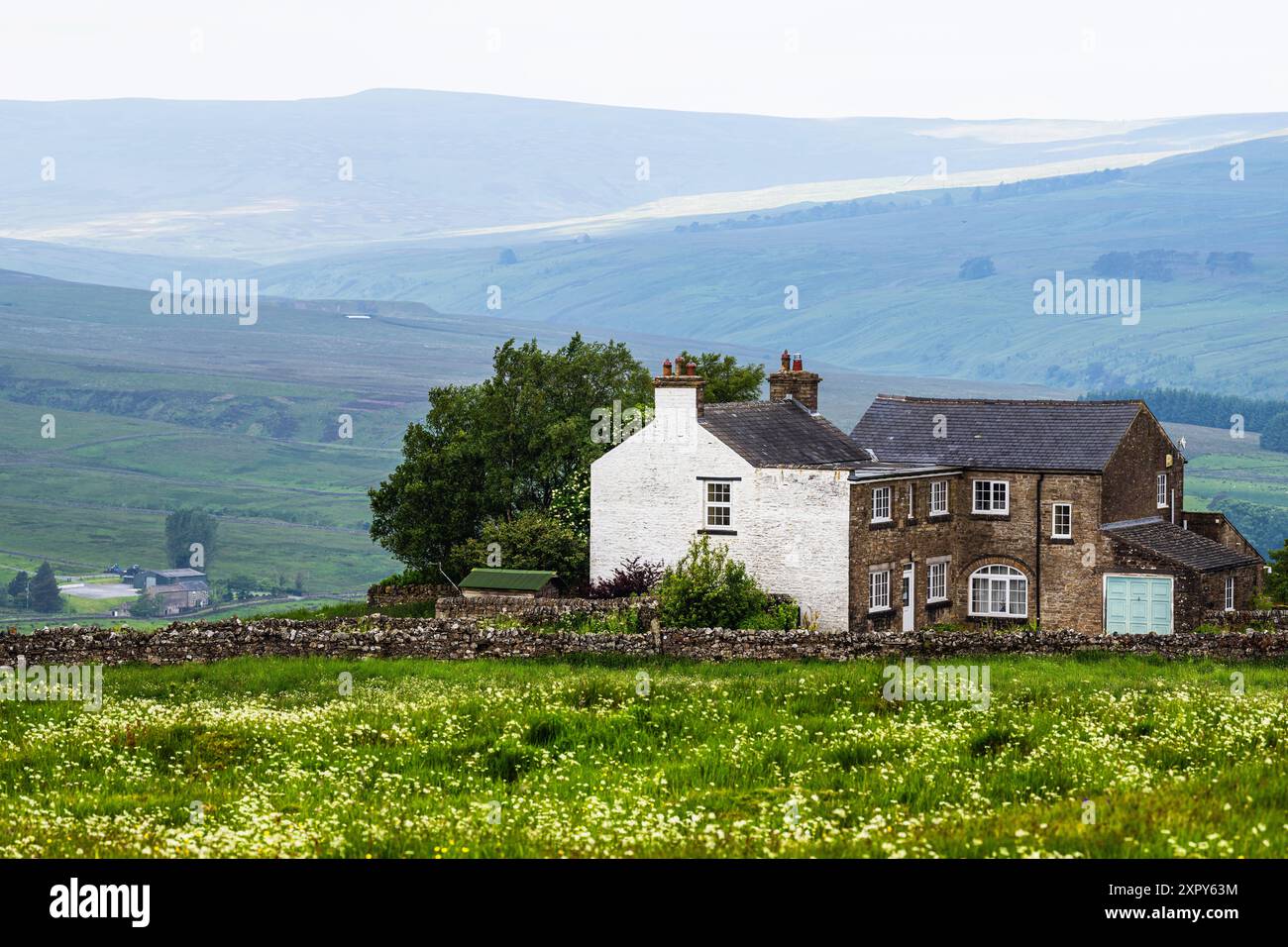 Fermes au-dessus des Pennines du Nord, Cumbria, Durham, Northumberland, North Yorkshire, Angleterre Banque D'Images
