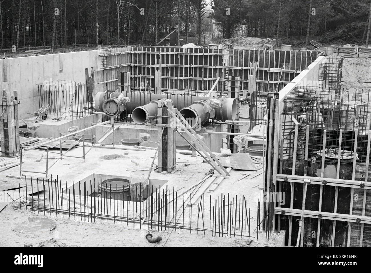 Station de distribution d'eau potable dunes Castricum, eau, Castricum, 21-03-1980, Whizgle Dutch News : des images historiques sur mesure pour l'avenir. Explorez le passé néerlandais avec des perspectives modernes grâce à des images d'agences néerlandaises. Concilier les événements d'hier avec les perspectives de demain. Embarquez pour un voyage intemporel avec des histoires qui façonnent notre avenir. Banque D'Images