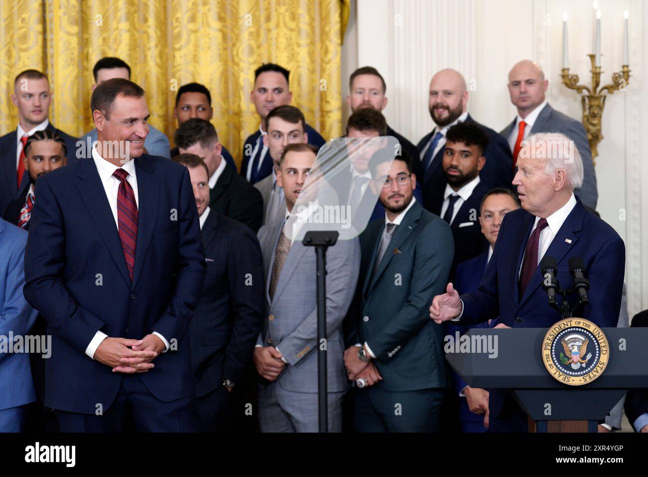 Le président AMÉRICAIN Joe Biden accueille les Texas Rangers pour célébrer leur saison de championnat des séries mondiales 2023 dans la salle East de la Maison Blanche à Washington, DC, le jeudi 8 août 2024. Photo de Yuri Gripas/UPI Banque D'Images