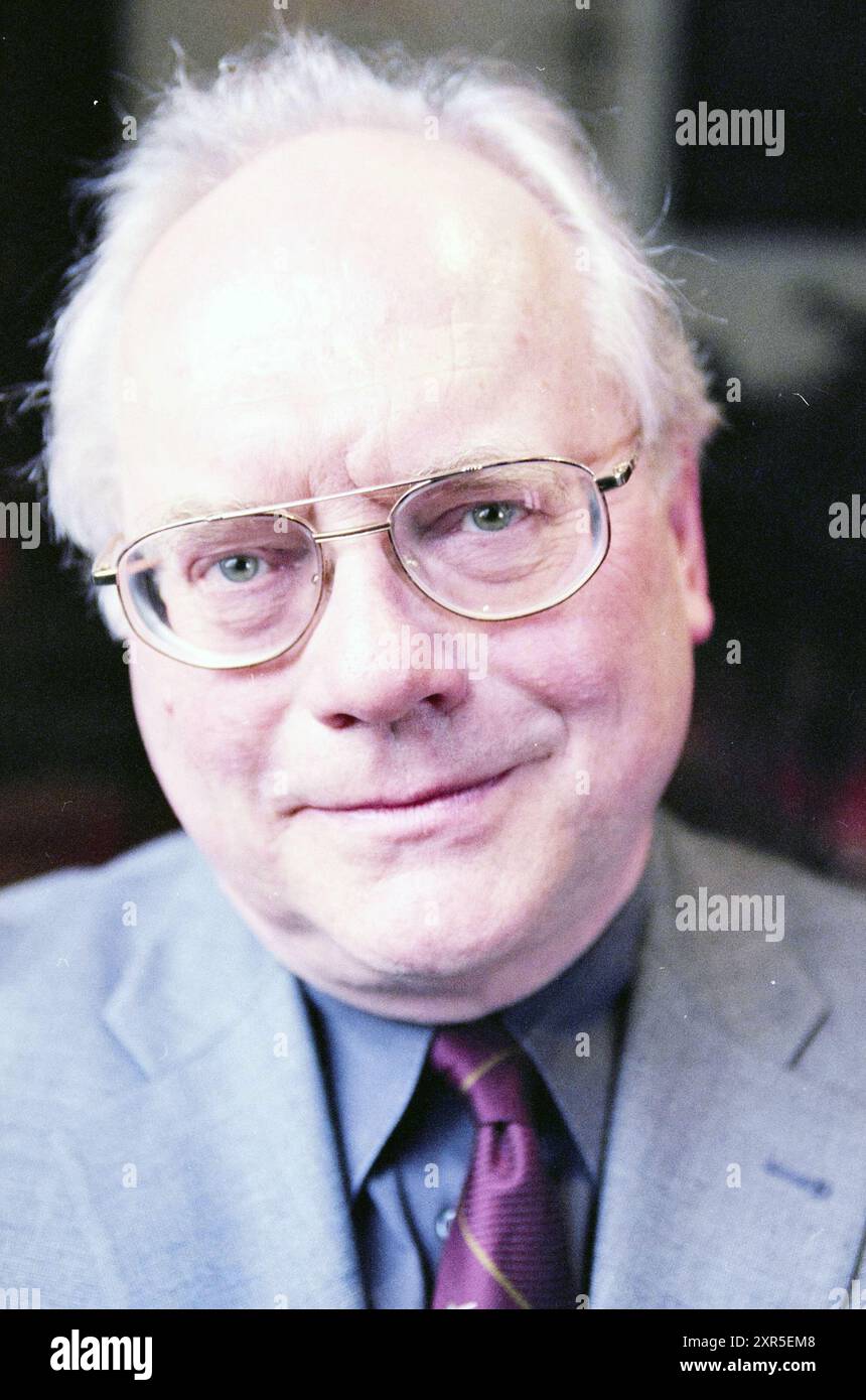 Signer contrat Orchestre philharmonique de Hollande du Nord, 2 chefs d'orchestre, 12-04-2000, Whizgle Dutch News : images historiques sur mesure pour l'avenir. Explorez le passé néerlandais avec des perspectives modernes grâce à des images d'agences néerlandaises. Concilier les événements d'hier avec les perspectives de demain. Embarquez pour un voyage intemporel avec des histoires qui façonnent notre avenir. Banque D'Images Signer contrat Orchestre philharmonique de Hollande du Nord, 2 chefs d'orchestre, 12-04-2000, Whizgle Dutch News : images historiques sur mesure pour l'avenir. Explorez le passé néerlandais avec des perspectives modernes grâce à des images d'agences néerlandaises. Concilier les événements d'hier avec les perspectives de demain. Embarquez pour un voyage intemporel avec des histoires qui façonnent notre avenir. Banque D'Images