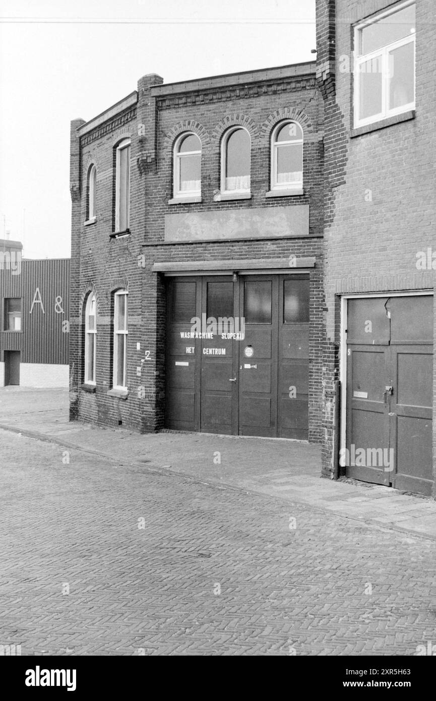 Ext. Bâtiment machine à laver ferraille cour le centre, 00-03-1987, Whizgle Dutch News : images historiques sur mesure pour l'avenir. Explorez le passé néerlandais avec des perspectives modernes grâce à des images d'agences néerlandaises. Concilier les événements d'hier avec les perspectives de demain. Embarquez pour un voyage intemporel avec des histoires qui façonnent notre avenir. Banque D'Images