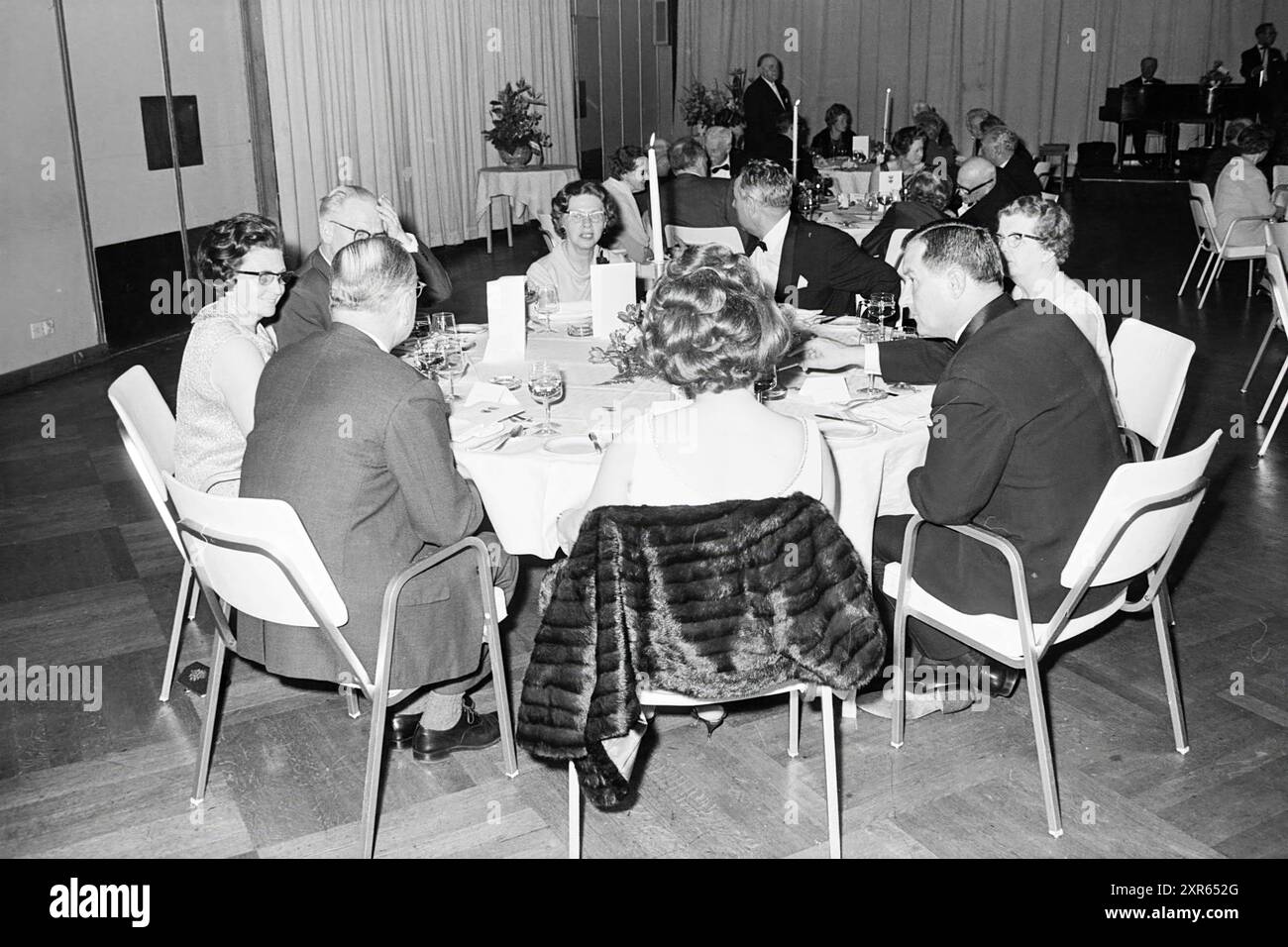 Banquet K.N.G.V., gymnastique, 23-03-1968, Whizgle Dutch News : des images historiques sur mesure pour l'avenir. Explorez le passé néerlandais avec des perspectives modernes grâce à des images d'agences néerlandaises. Concilier les événements d'hier avec les perspectives de demain. Embarquez pour un voyage intemporel avec des histoires qui façonnent notre avenir. Banque D'Images