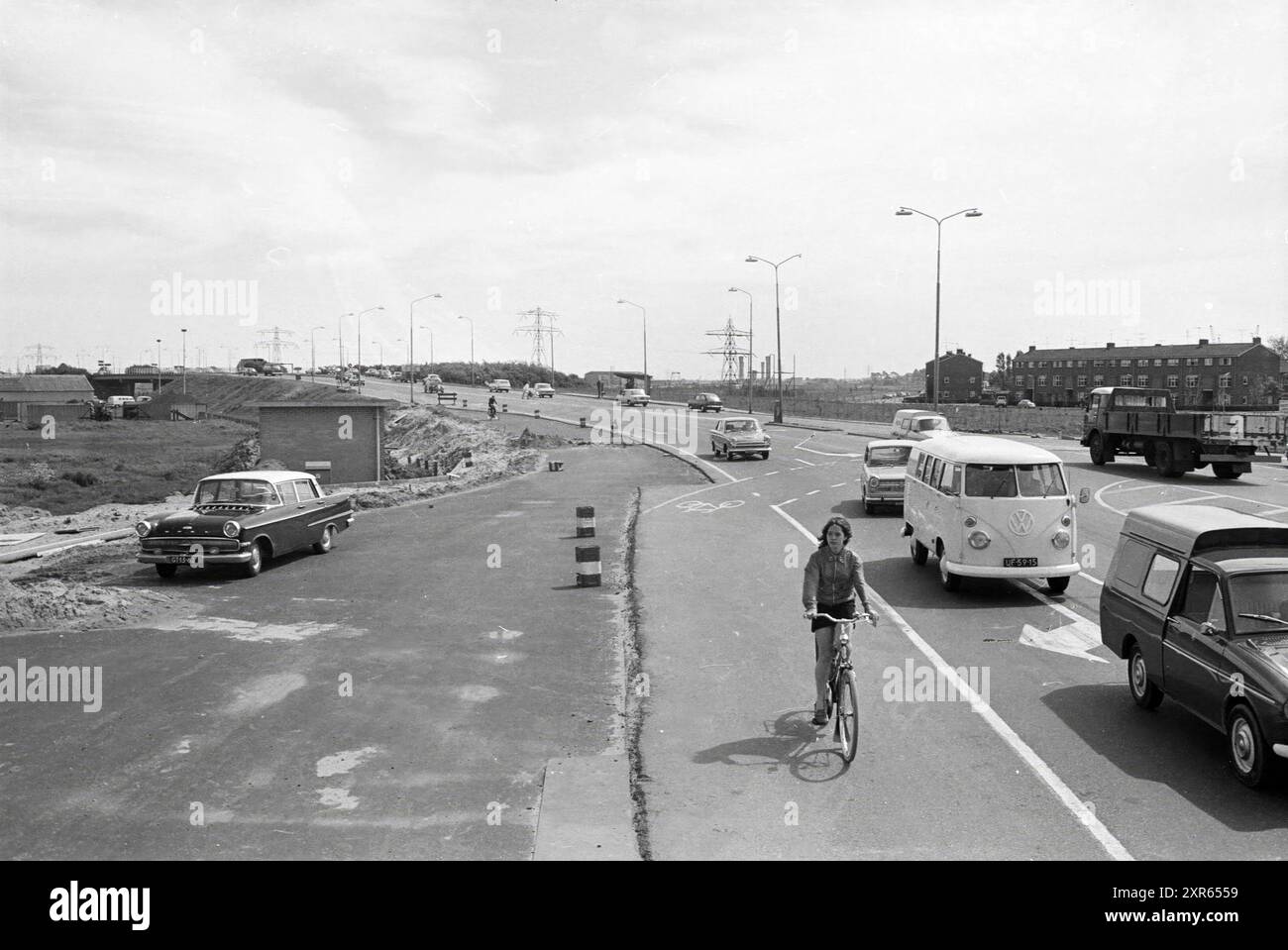 Travaux routiers, route achalandée, Velsen, 28-05-1969, Whizgle Dutch News : des images historiques sur mesure pour l'avenir. Explorez le passé néerlandais avec des perspectives modernes grâce à des images d'agences néerlandaises. Concilier les événements d'hier avec les perspectives de demain. Embarquez pour un voyage intemporel avec des histoires qui façonnent notre avenir. Banque D'Images Travaux routiers, route achalandée, Velsen, 28-05-1969, Whizgle Dutch News : des images historiques sur mesure pour l'avenir. Explorez le passé néerlandais avec des perspectives modernes grâce à des images d'agences néerlandaises. Concilier les événements d'hier avec les perspectives de demain. Embarquez pour un voyage intemporel avec des histoires qui façonnent notre avenir. Banque D'Images