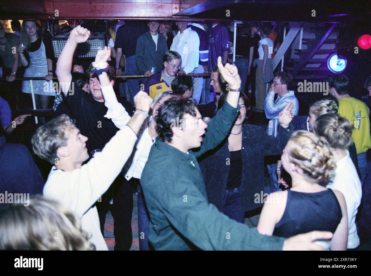 Exam Party, Driehuis, Driehuis, 27-05-1998, Whizgle Dutch News : images historiques sur mesure pour l'avenir. Explorez le passé néerlandais avec des perspectives modernes grâce à des images d'agences néerlandaises. Concilier les événements d'hier avec les perspectives de demain. Embarquez pour un voyage intemporel avec des histoires qui façonnent notre avenir. Banque D'Images