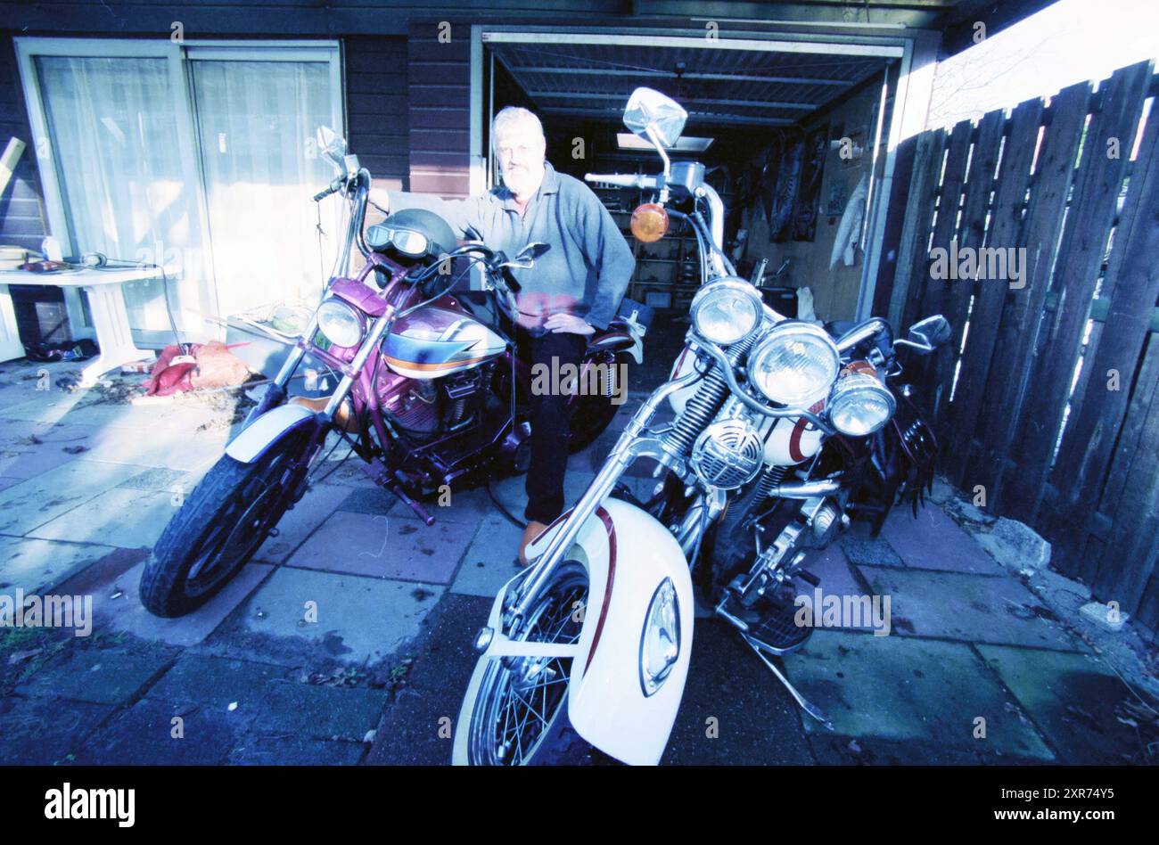 Harley Davidson, M. Geers Hoofddorp, Hoofddorp, pays-Bas, 05-12-1998, Whizgle Dutch News : des images historiques sur mesure pour l'avenir. Explorez le passé néerlandais avec des perspectives modernes grâce à des images d'agences néerlandaises. Concilier les événements d'hier avec les perspectives de demain. Embarquez pour un voyage intemporel avec des histoires qui façonnent notre avenir. Banque D'Images