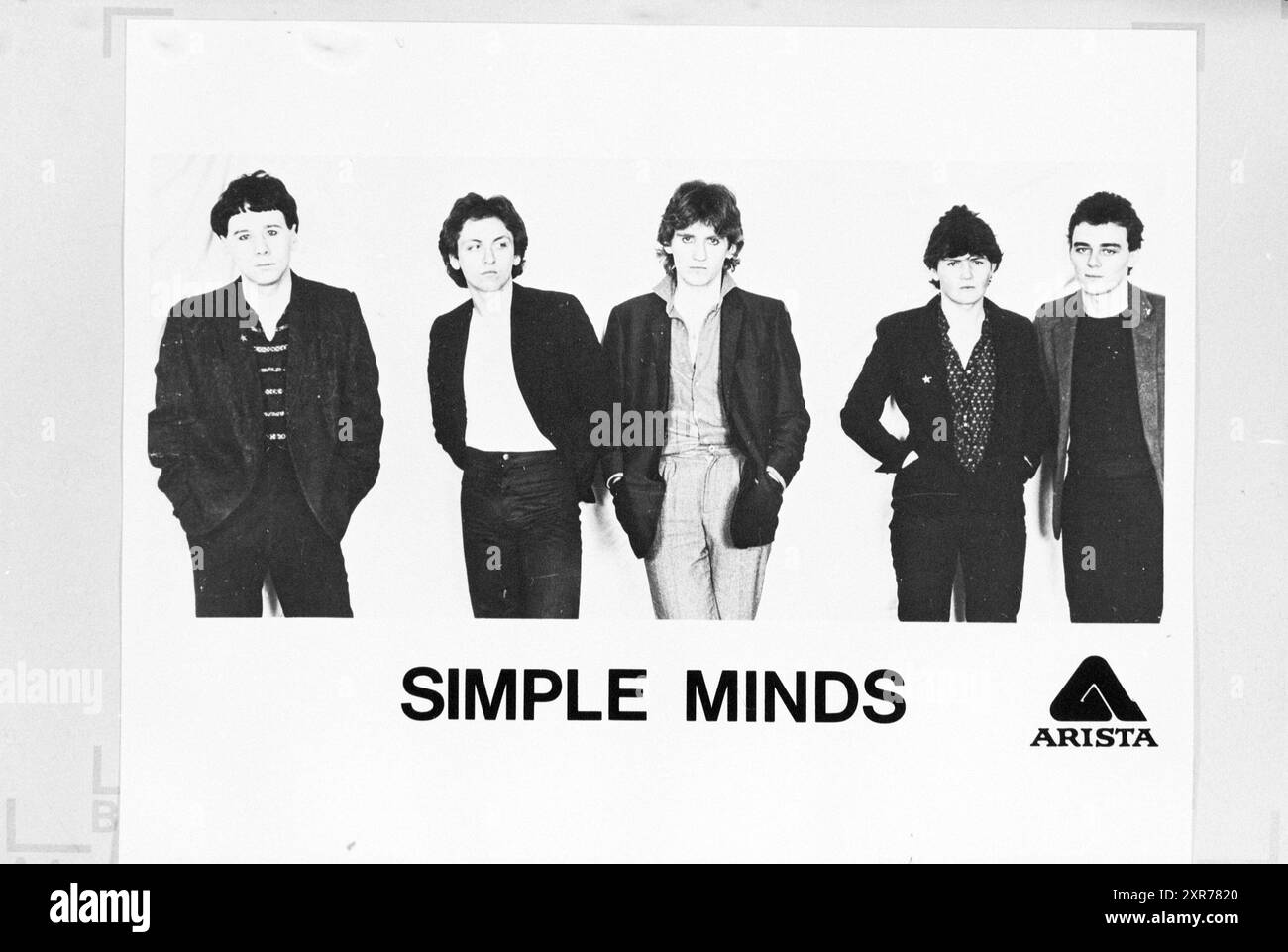 Image simple Minds, musique pop, 00-02-1980, Whizgle Dutch News : des images historiques sur mesure pour l'avenir. Explorez le passé néerlandais avec des perspectives modernes grâce à des images d'agences néerlandaises. Concilier les événements d'hier avec les perspectives de demain. Embarquez pour un voyage intemporel avec des histoires qui façonnent notre avenir. Banque D'Images