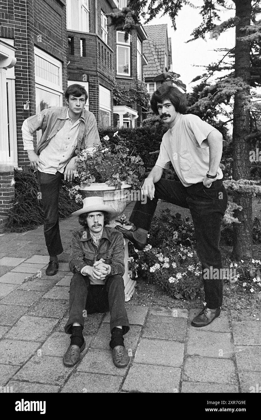 Groupe Barrel Organ, musique, 26-08-1970, Whizgle Dutch News : des images historiques sur mesure pour l'avenir. Explorez le passé néerlandais avec des perspectives modernes grâce à des images d'agences néerlandaises. Concilier les événements d'hier avec les perspectives de demain. Embarquez pour un voyage intemporel avec des histoires qui façonnent notre avenir. Banque D'Images