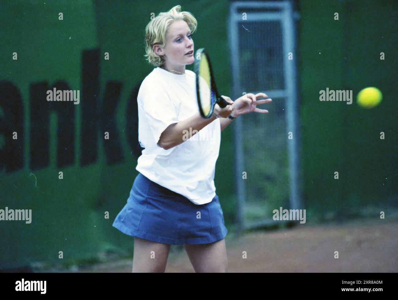 Tennis féminin, Hoofddorp, pays-Bas, 23-08-1999, Whizgle Dutch News : des images historiques sur mesure pour l'avenir. Explorez le passé néerlandais avec des perspectives modernes grâce à des images d'agences néerlandaises. Concilier les événements d'hier avec les perspectives de demain. Embarquez pour un voyage intemporel avec des histoires qui façonnent notre avenir. Banque D'Images