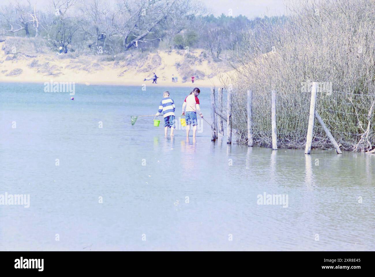 Ambiance photo beau temps, Overveen et Haarlem, 12-04-2003, Whizgle Dutch News : images historiques sur mesure pour l'avenir. Explorez le passé néerlandais avec des perspectives modernes grâce à des images d'agences néerlandaises. Concilier les événements d'hier avec les perspectives de demain. Embarquez pour un voyage intemporel avec des histoires qui façonnent notre avenir. Banque D'Images Ambiance photo beau temps, Overveen et Haarlem, 12-04-2003, Whizgle Dutch News : images historiques sur mesure pour l'avenir. Explorez le passé néerlandais avec des perspectives modernes grâce à des images d'agences néerlandaises. Concilier les événements d'hier avec les perspectives de demain. Embarquez pour un voyage intemporel avec des histoires qui façonnent notre avenir. Banque D'Images