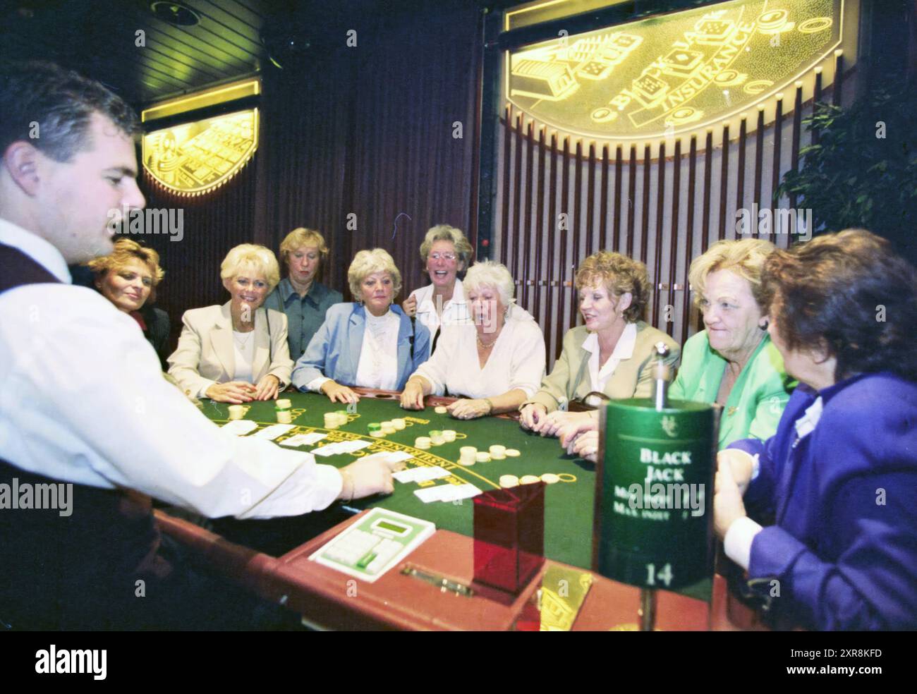 Ladies Night, casino, Amsterdam, Amsterdam, pays-Bas, 21-10-1997, Whizgle Dutch News : des images historiques sur mesure pour l'avenir. Explorez le passé néerlandais avec des perspectives modernes grâce à des images d'agences néerlandaises. Concilier les événements d'hier avec les perspectives de demain. Embarquez pour un voyage intemporel avec des histoires qui façonnent notre avenir. Banque D'Images