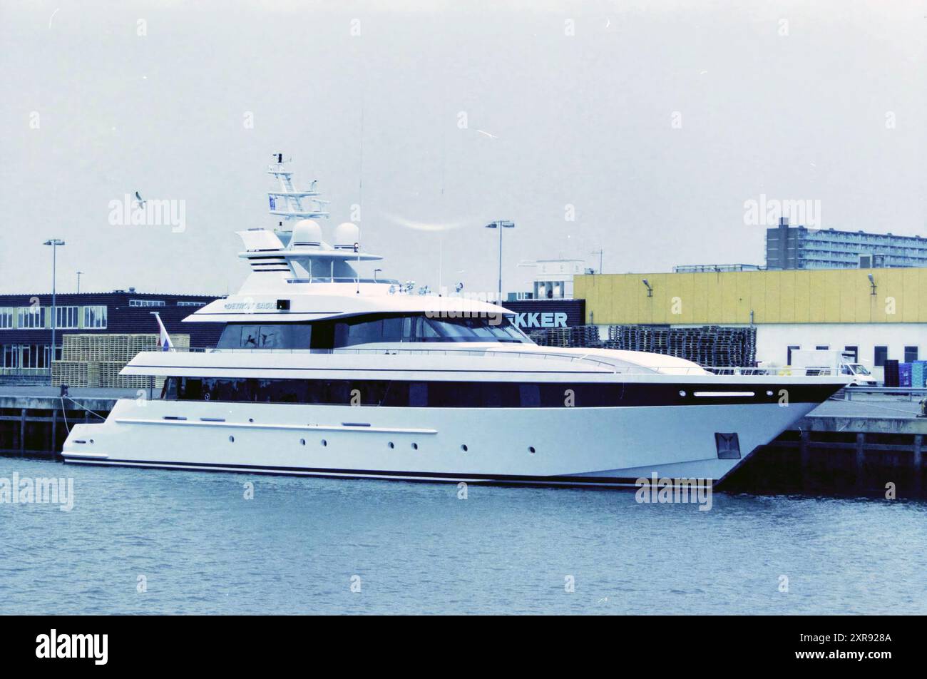 Hunting Detroit Eagle, IJmuiden, IJmuiden, pays-Bas, 12-04-2001, Whizgle Dutch News : des images historiques sur mesure pour l'avenir. Explorez le passé néerlandais avec des perspectives modernes grâce à des images d'agences néerlandaises. Concilier les événements d'hier avec les perspectives de demain. Embarquez pour un voyage intemporel avec des histoires qui façonnent notre avenir. Banque D'Images Hunting Detroit Eagle, IJmuiden, IJmuiden, pays-Bas, 12-04-2001, Whizgle Dutch News : des images historiques sur mesure pour l'avenir. Explorez le passé néerlandais avec des perspectives modernes grâce à des images d'agences néerlandaises. Concilier les événements d'hier avec les perspectives de demain. Embarquez pour un voyage intemporel avec des histoires qui façonnent notre avenir. Banque D'Images