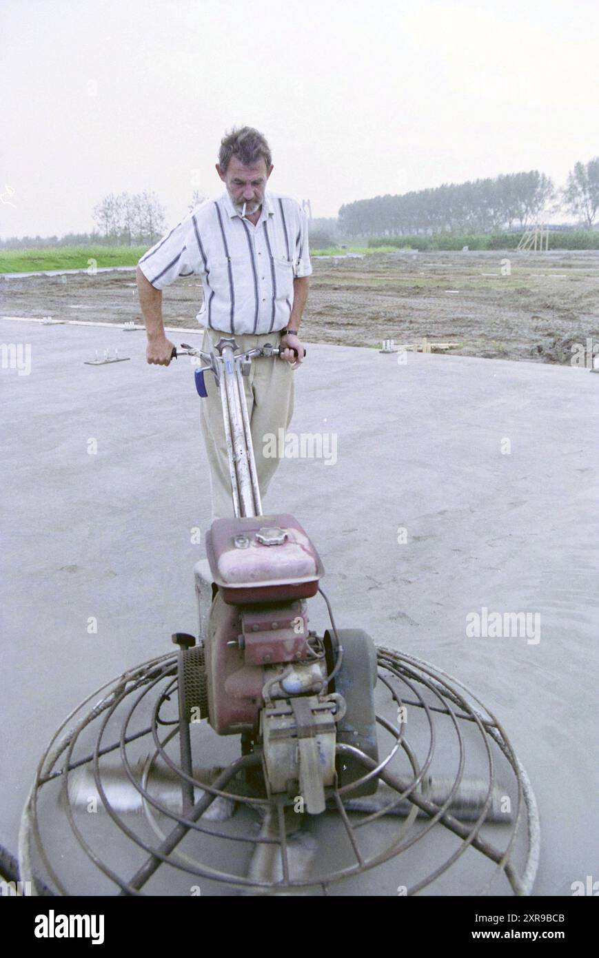 Floriade site Vijfhuizen, Vijfhuizen, 18-10-2001, Whizgle Dutch News : images historiques sur mesure pour l'avenir. Explorez le passé néerlandais avec des perspectives modernes grâce à des images d'agences néerlandaises. Concilier les événements d'hier avec les perspectives de demain. Embarquez pour un voyage intemporel avec des histoires qui façonnent notre avenir. Banque D'Images