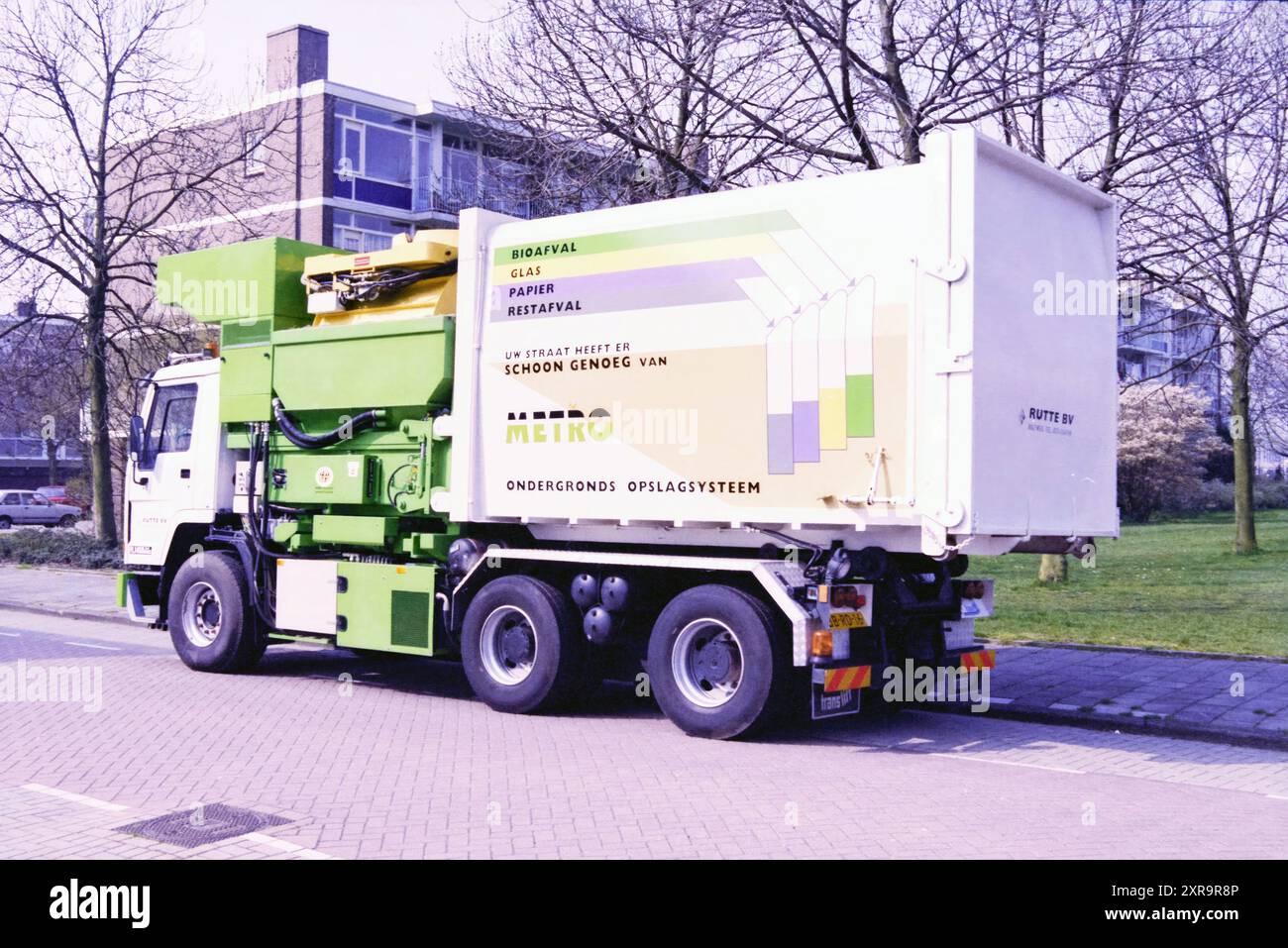 Le camion à ordures de Rutte avec le système de métro, 12-04-1995, Whizgle Dutch News : des images historiques sur mesure pour l'avenir. Explorez le passé néerlandais avec des perspectives modernes grâce à des images d'agences néerlandaises. Concilier les événements d'hier avec les perspectives de demain. Embarquez pour un voyage intemporel avec des histoires qui façonnent notre avenir. Banque D'Images Le camion à ordures de Rutte avec le système de métro, 12-04-1995, Whizgle Dutch News : des images historiques sur mesure pour l'avenir. Explorez le passé néerlandais avec des perspectives modernes grâce à des images d'agences néerlandaises. Concilier les événements d'hier avec les perspectives de demain. Embarquez pour un voyage intemporel avec des histoires qui façonnent notre avenir. Banque D'Images