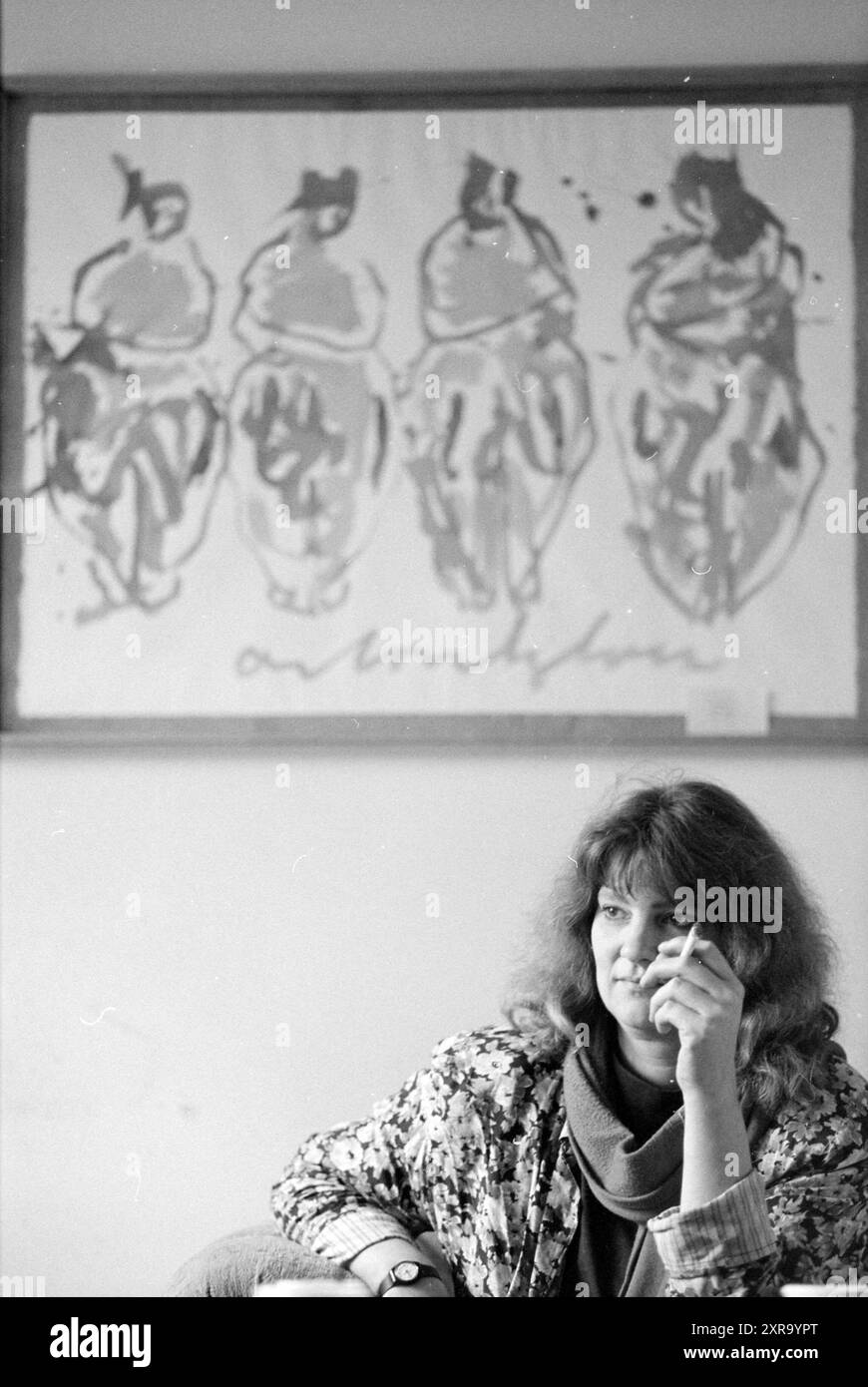 Kitty Verheul édite le programme Ooievaarsjo-TV de Léonie Sazias, 23-02-1993, Whizgle Dutch News : des images historiques sur mesure pour l'avenir. Explorez le passé néerlandais avec des perspectives modernes grâce à des images d'agences néerlandaises. Concilier les événements d'hier avec les perspectives de demain. Embarquez pour un voyage intemporel avec des histoires qui façonnent notre avenir. Banque D'Images