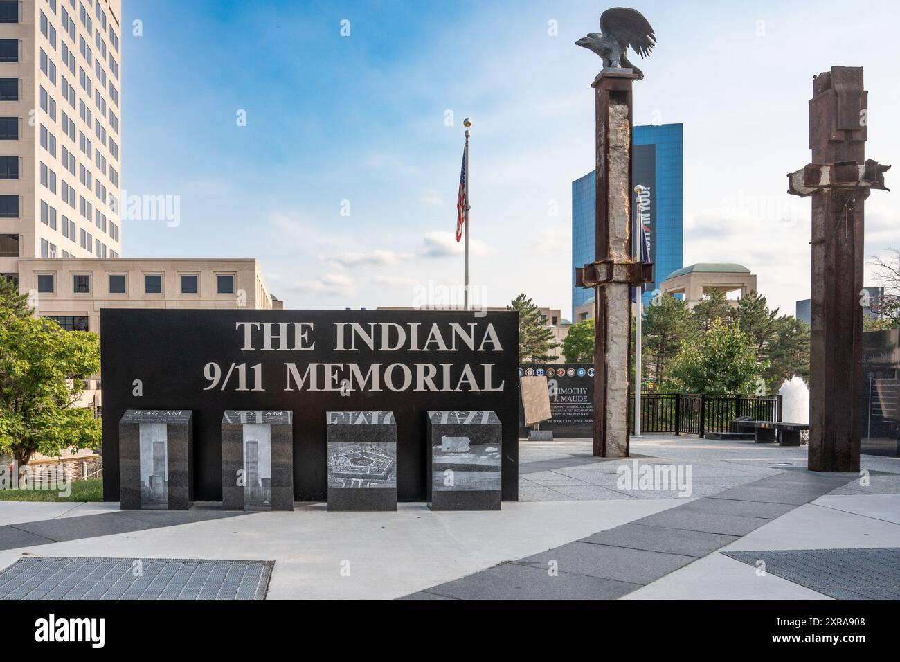 Indianapolis, Indiana - 26 juillet 2024 : vue du mémorial du 11 septembre sur la promenade du canal dans le centre-ville d'Indianapolis. Banque D'Images