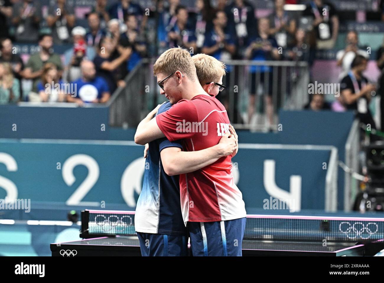 Paris, France. 09 août 2024. Tennis de table France v Jeux olympiques d'été Japon-Paris 2024, Paris 2024, Paris, France le 9 août 2024. Photo de David Niviere/ABACAPRESS. COM Credit : Abaca Press/Alamy Live News Banque D'Images