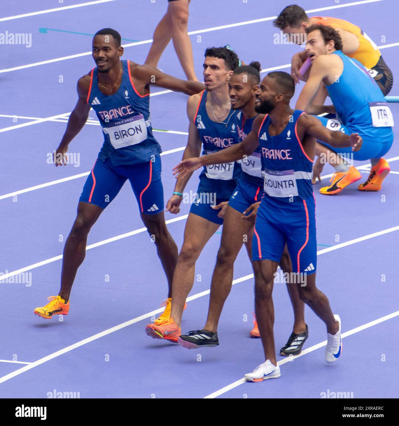 Saint Denis, France, 9 août 2024. Athlétisme - Relais 4 x 100 mètres homme. - Team France qualifié pour la finale - Jacques Julien / Alamy Live News Banque D'Images