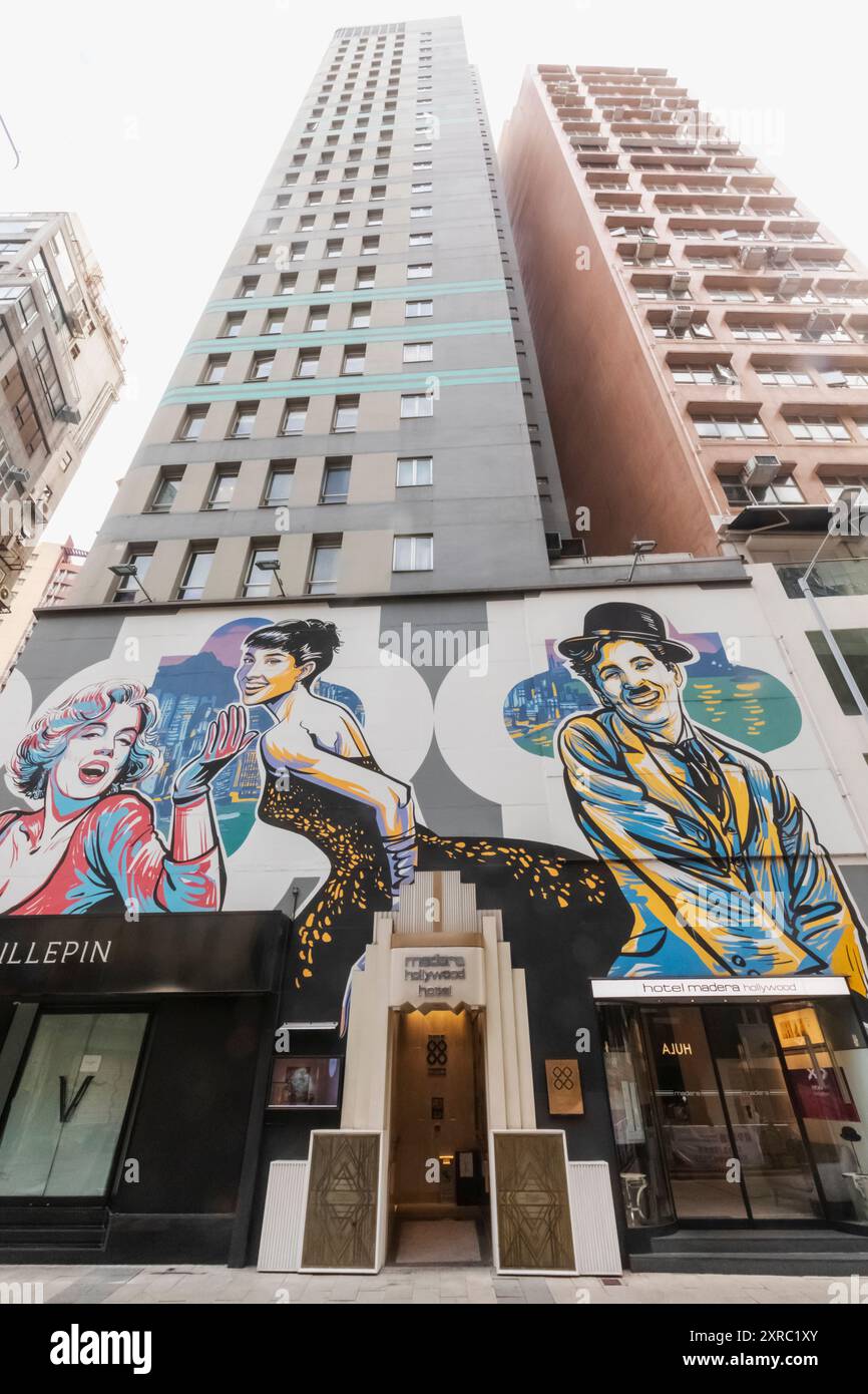 Chine, Hong Kong, Hong Kong Island, Soho, Hollywood Road, hôtel Hollywood avec peintures murales de Hollywood Filmstars Banque D'Images