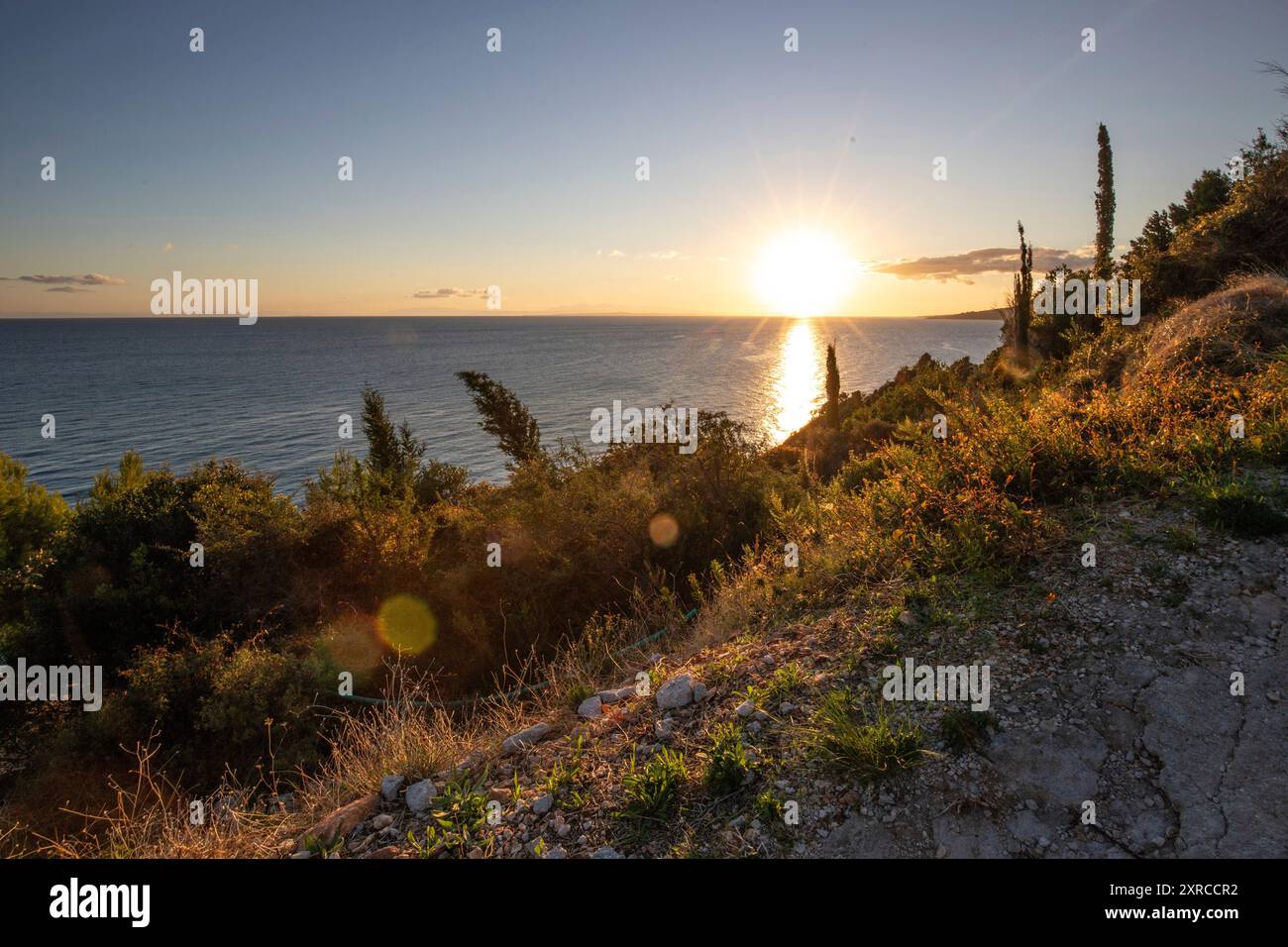 Paysage grec typique, nature méditerranéenne de la Grèce, paysage tourné, crépuscule sur Zakynthos, îles Ioniennes, Grèce Banque D'Images