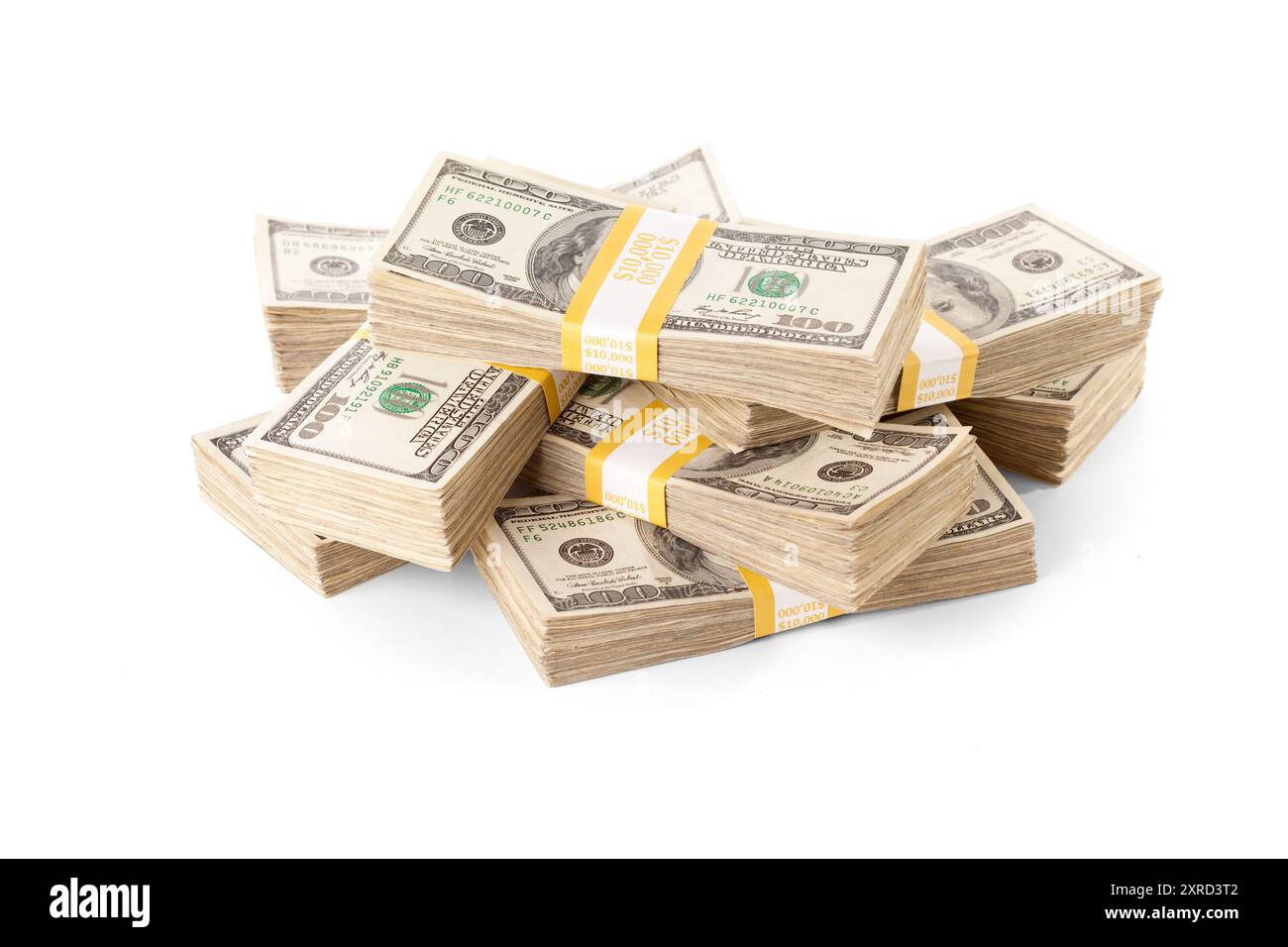 Dix mille dollars des piles de cent dollars des billets isolés sur Blanc. Banque D'Images Dix mille dollars des piles de cent dollars des billets isolés sur Blanc. Banque D'Images