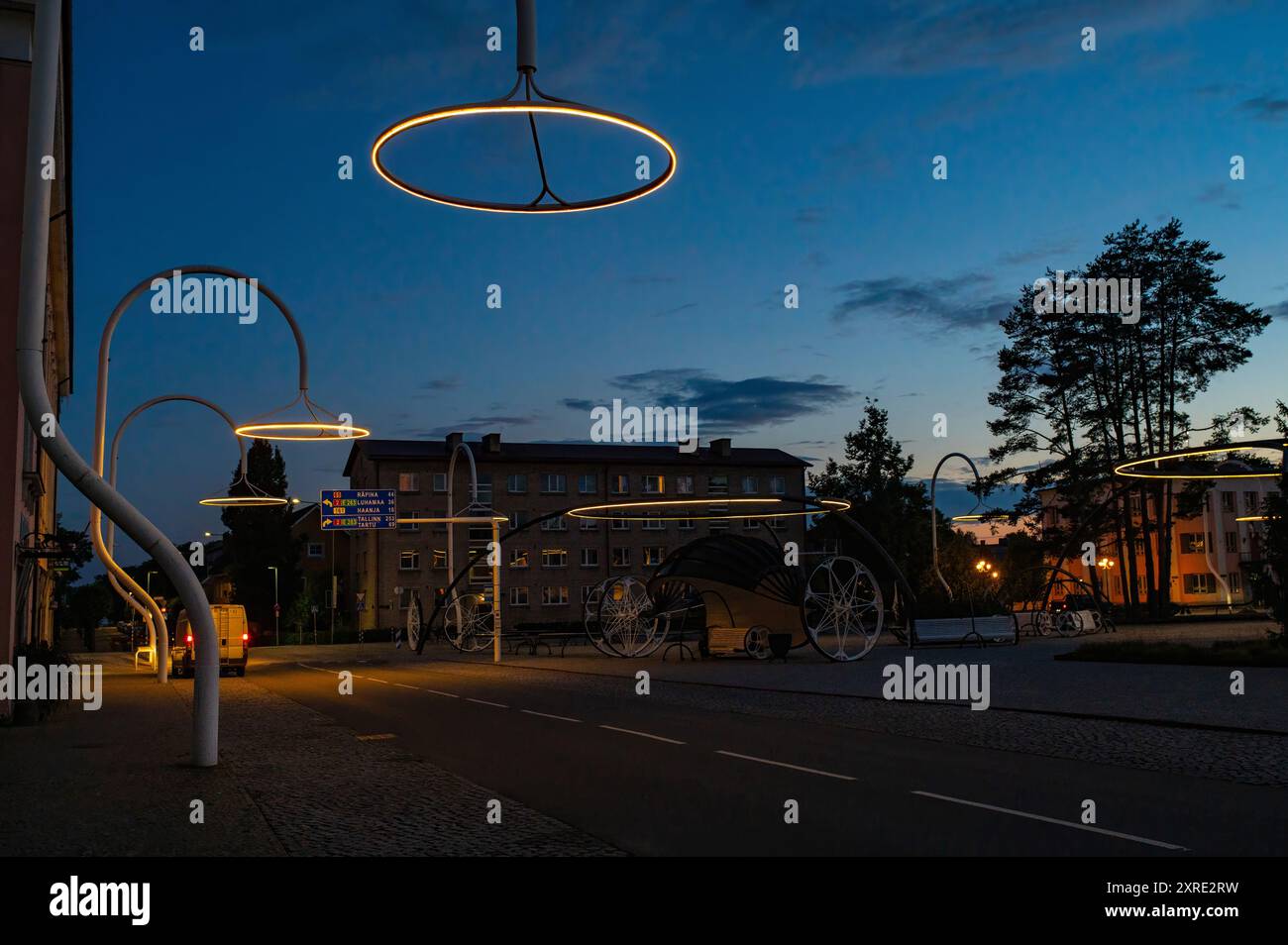 Voru Estonia City Center, tard dans la soirée. Été Banque D'Images