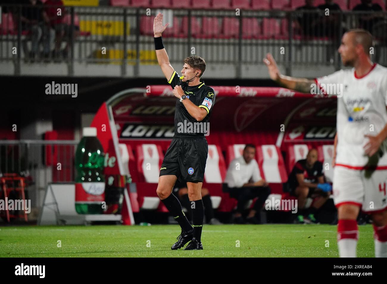 Monza, Italie. 9 août 2024. Francesco Cosso (arbitre) lors de la Coupe d'Italie, Coppa Italia 2025 match de football entre l'AC Monza et le FC Sudtirol le 9 août 2024 au stade U-Power de Monza, en Italie. Crédit : Luca Rossini/E-Mage/Alamy Live News Banque D'Images