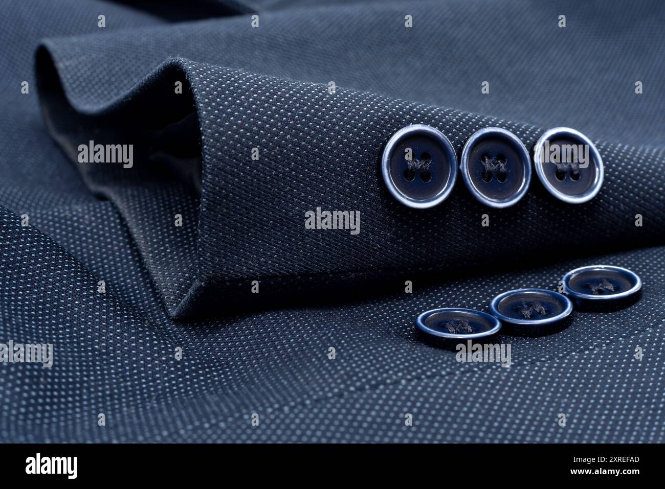 Manche d'une veste homme avec boutons. ELEMENT de gaine. Manchon Banque D'Images Manche d'une veste homme avec boutons. ELEMENT de gaine. Manchon Banque D'Images