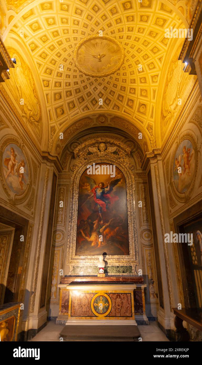 Fresque avec Saint Michel l'Archange peinte par Sebastiano Conca, église de Santa Maria in Campitelli, Rome, Italie Banque D'Images