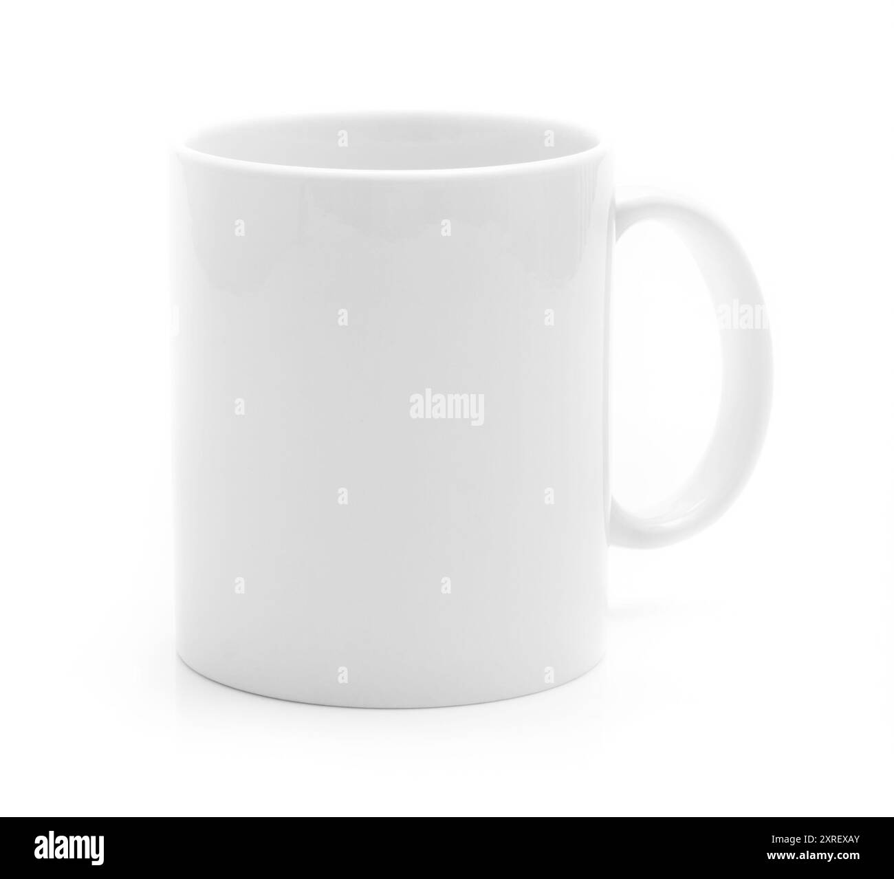 Tasse blanc isolé sur fond blanc Banque D'Images