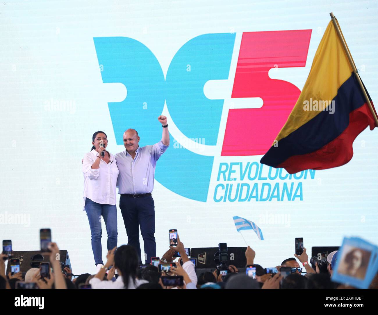 GYE CONVENTION RC Guayaquil, samedi 10 août 2024 dans le colisée fermé Voltaire Paladines Polo, le militantisme du Movimiento Revolucion Ciudadana RC5, a tenu sa convention nationale, où ils ont officiellement annoncé leur binôme pour les prochaines élections photos CÃ sar Munoz API Guayaquil Guayaquil Guayas Ecuador POL GYE CONVENCIONRC cc27788b562731b159fcba00646a843 Copyright : xCÃ sarxMunozx Banque D'Images