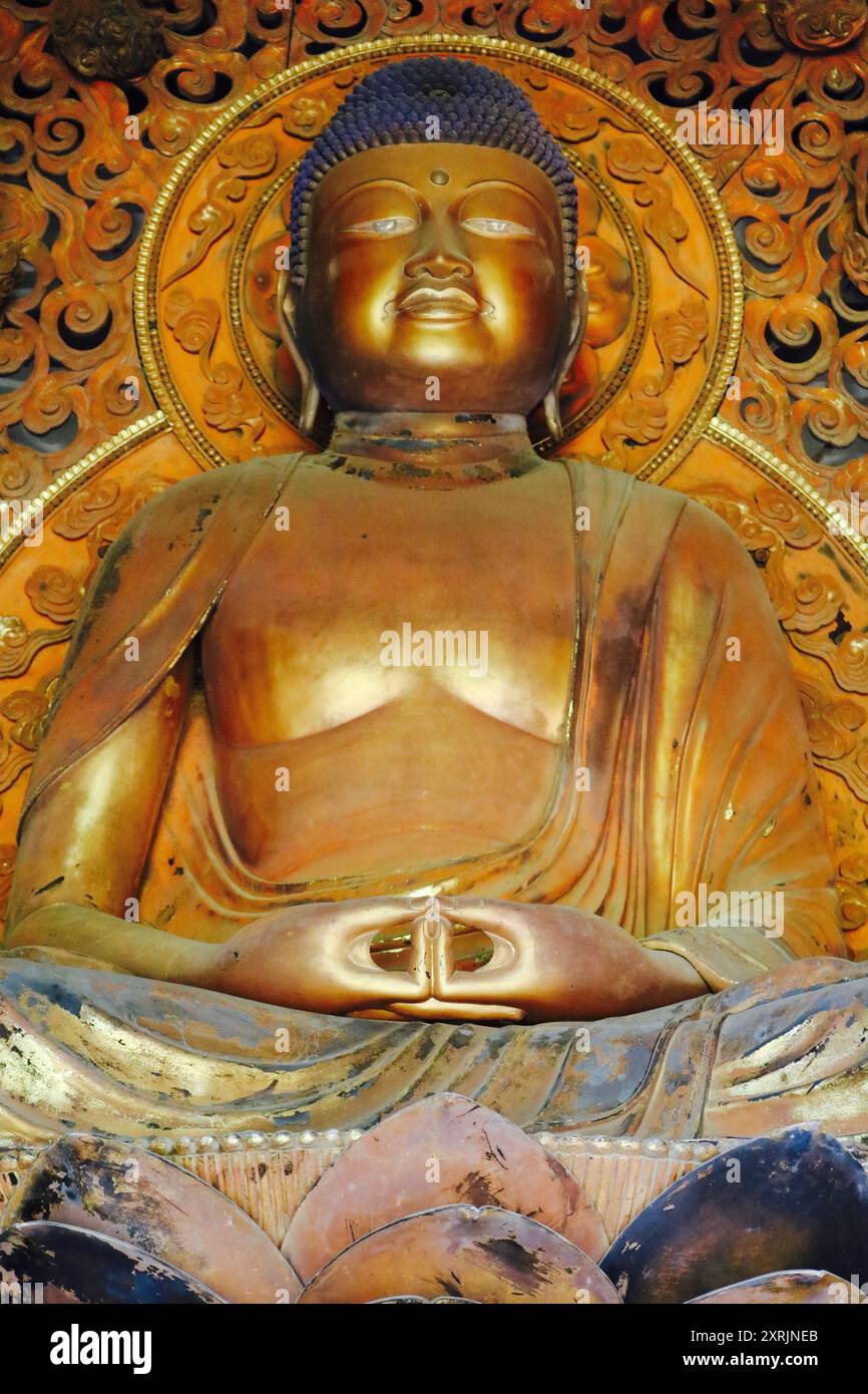 Golden Buddha statue Banque D'Images