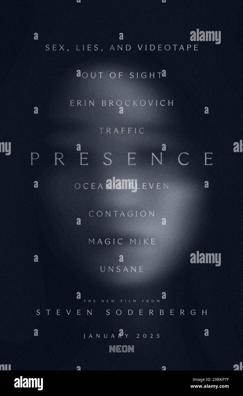 Presence (2024) réalisé par Lana Wilson et mettant en vedette Lucy Liu, Julia Fox et Chris Sullivan. Horreur intense sur une maison de banlieue habitée par une entité mystérieuse. Affiche teaser US ***USAGE ÉDITORIAL SEULEMENT***. Crédit : BFA / Neon Banque D'Images