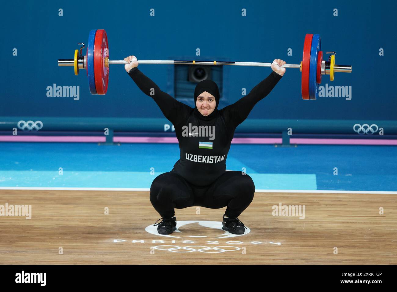 PARIS, FRANCE. 11 août 2024. Tursinoy Jabborova de Team Ouzbékistan participe à l’épreuve d’haltérophilie féminine +81kg le seizième jour des Jeux Olympiques de Paris 2024 au South Paris Arena, Paris, France. Crédit : Craig Mercer/Alamy Live News Banque D'Images