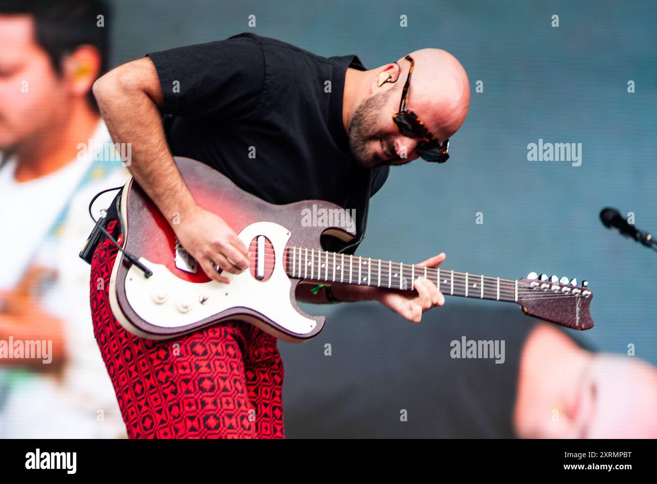 Eric Cannata de Young the Giant se produit au Outside Lands 2024 Music and Arts Festival qui se tient au Golden Gate Park le 9 août 2024 à San Francisco, en Californie. Photo : Annie Lesser/imageSPACE/SIPA USA crédit : SIPA USA/Alamy Live News Banque D'Images