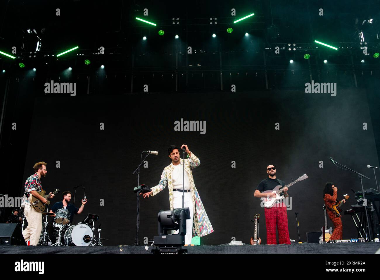 Jacob Tilley, Francois Comtois, Sameer Gadhia Eric Cannata, Payam Doostzadeh de Young the Giant se produisent au Outside Lands 2024 Music and Arts Festival qui se tient au Golden Gate Park le 9 août 2024 à San Francisco, Californie. Photo : Annie Lesser/imageSPACE/SIPA USA crédit : SIPA USA/Alamy Live News Banque D'Images