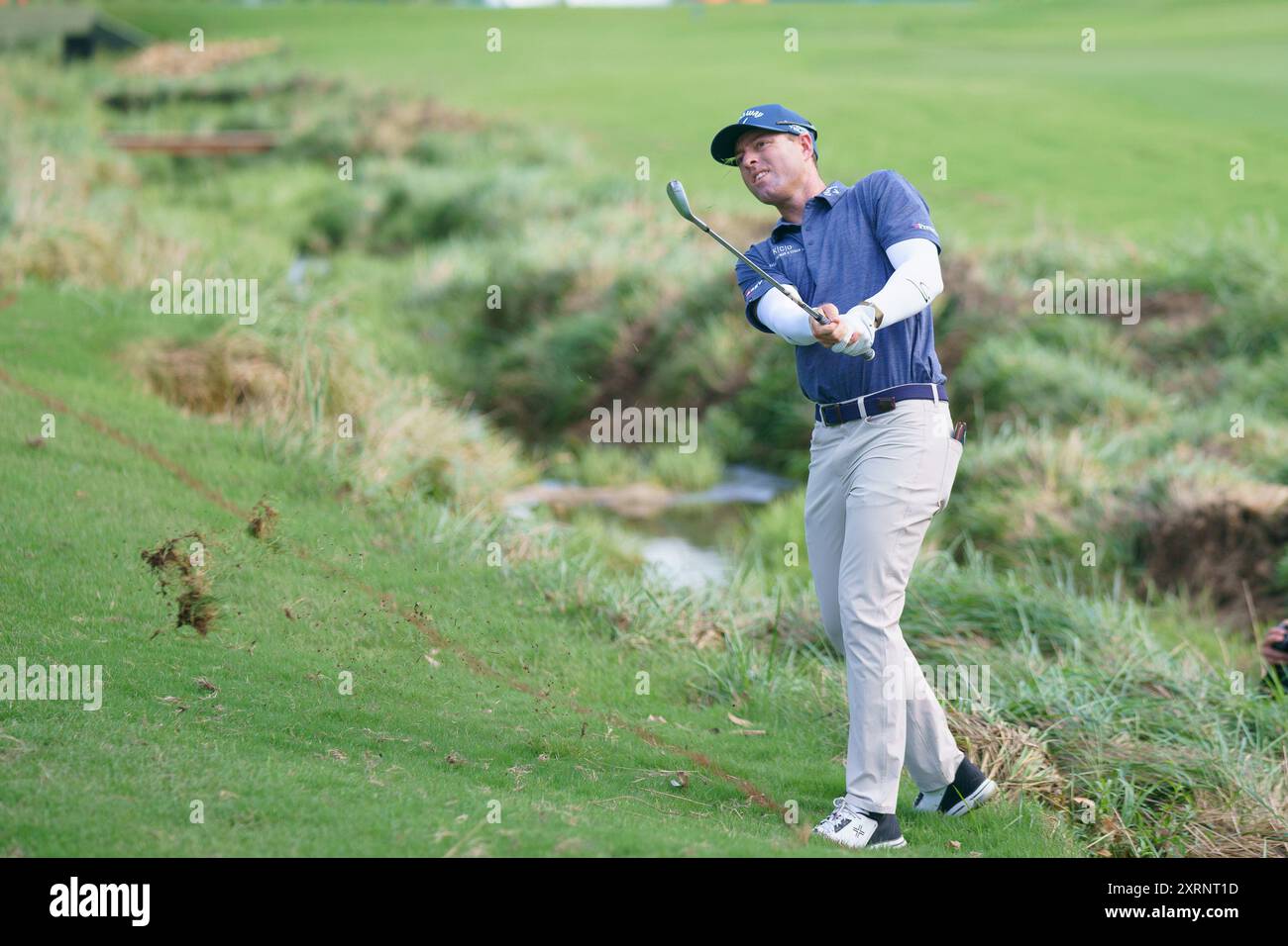 Greensboro, Caroline du Nord, États-Unis. 11 août 2024. MAX GREYSERMAN regarde son tir lors du championnat Wyndham 2024 au Sedgefield Country Club de Greensboro, Caroline du Nord. (Crédit image : © Josh Brown/ZUMA Press Wire) USAGE ÉDITORIAL SEULEMENT! Non destiné à UN USAGE commercial ! Crédit : ZUMA Press, Inc/Alamy Live News Banque D'Images