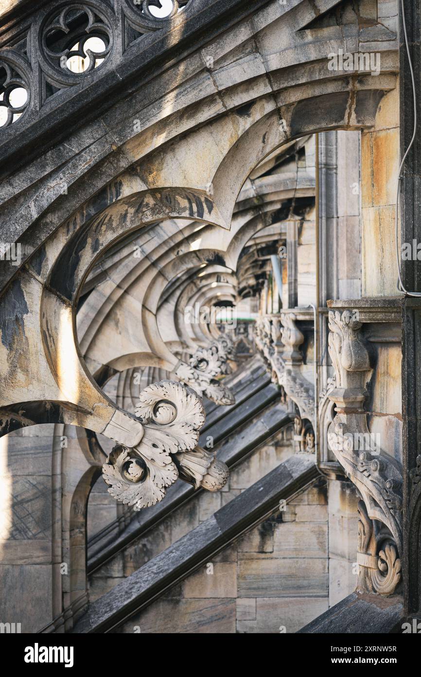Détail architectural de la magnifique maçonnerie de la cathédrale de Milan, Italie Banque D'Images