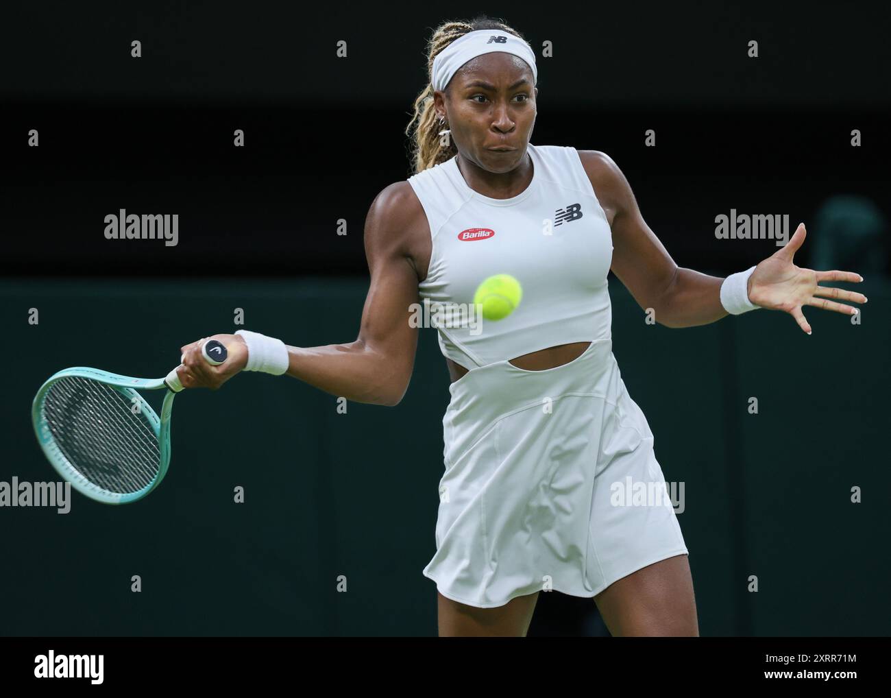 Joueur de tennis AMÉRICAIN Coco Gauff en action aux championnats de Wimbledon 2024, Londres, Angleterre. Banque D'Images