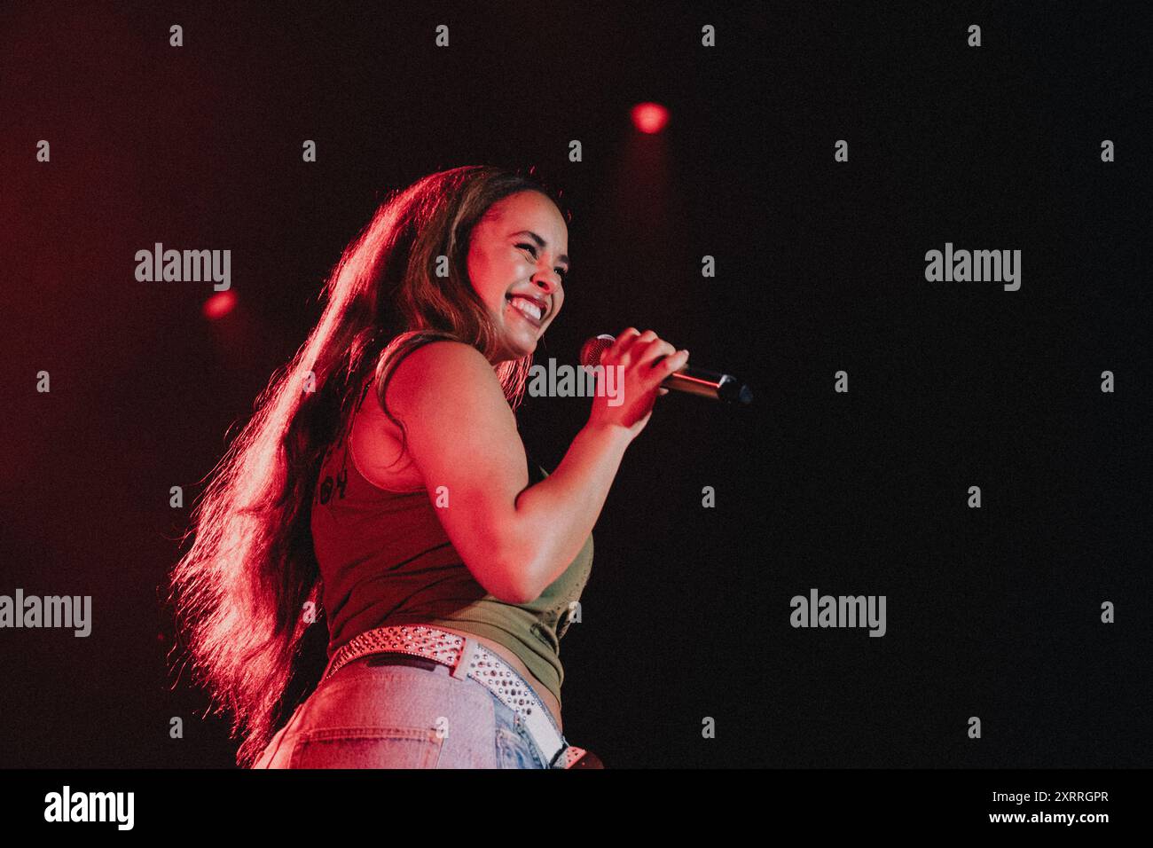 Copenhague, Danemark. 09 août 2024. La chanteuse et compositrice anglaise Jorja Smith donne un concert lors du festival de musique danois Syd for Solen 2024 à Copenhague Banque D'Images