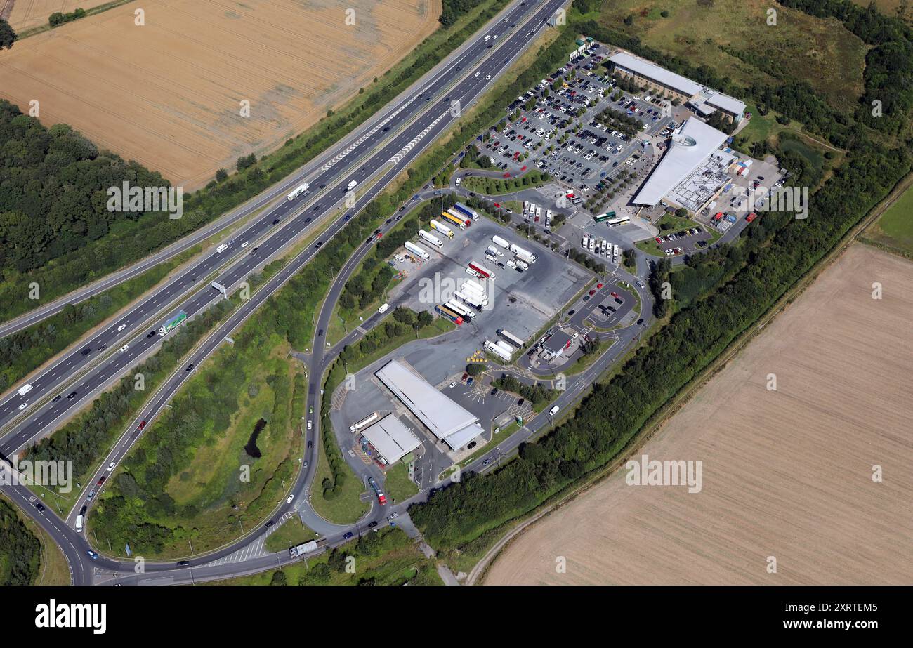 Vue aérienne de Moto Wetherby ou Wetherby Motorway services, MSA, Wetherby, West Yorkshire Banque D'Images