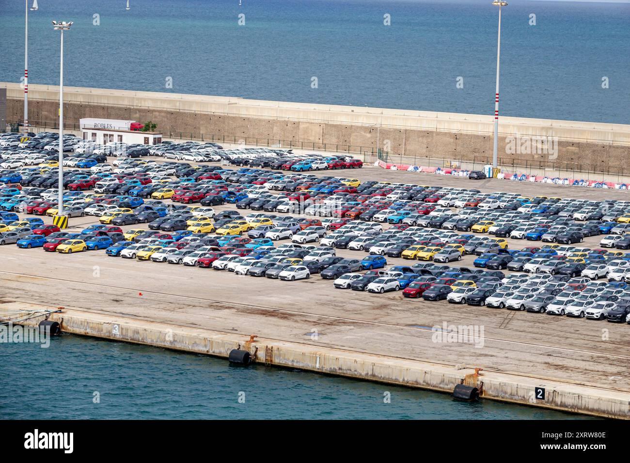 Barcelone Espagne, Catalogne Catalunya, Sants-Montjuic, mer Méditerranée, Port Puerto de Barcelona, vue aérienne d'en haut, MG ZS voitures neuves automo Banque D'Images