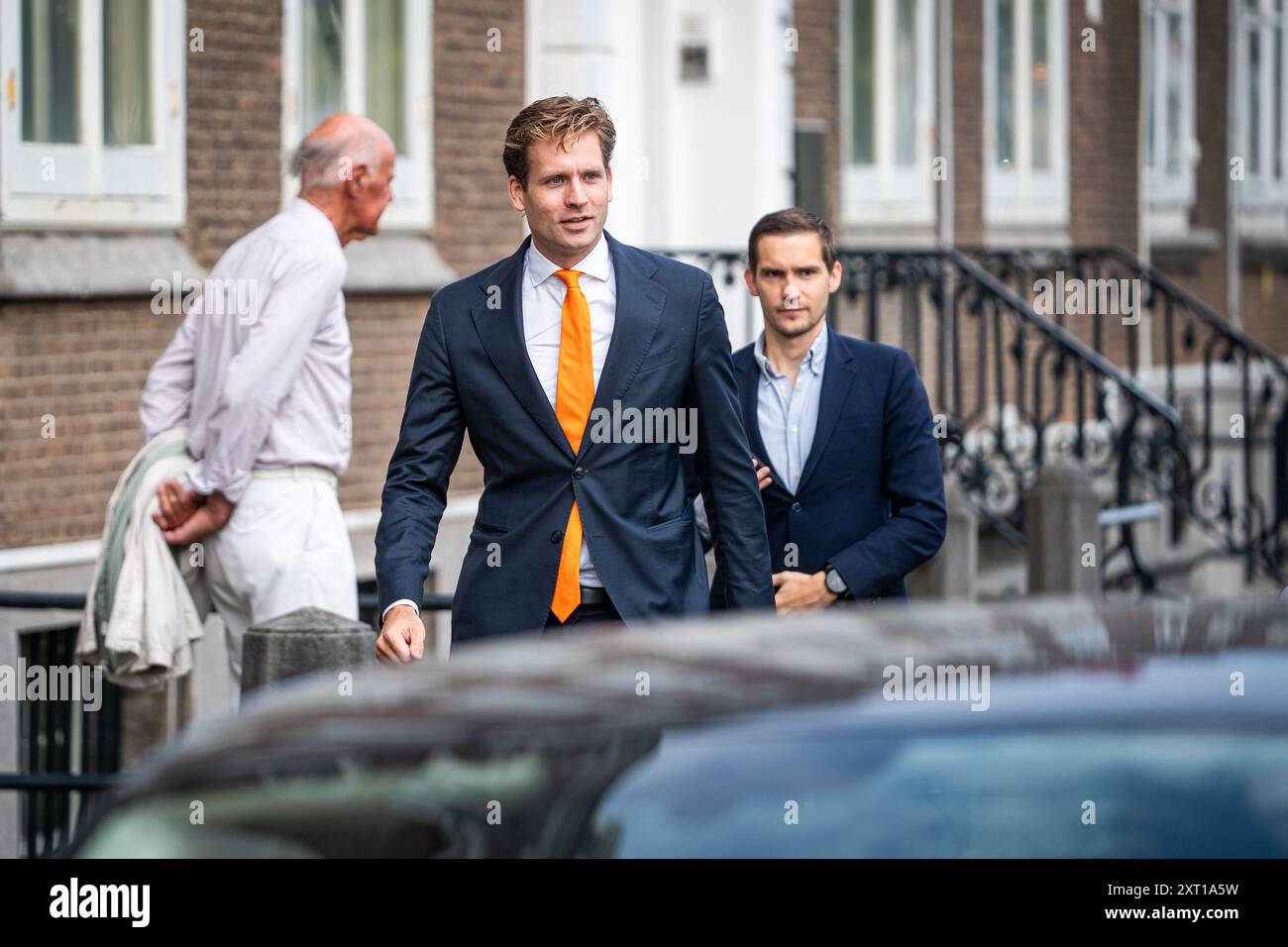 LA HAYE - Vincent Karremans, Secrétaire d'Etat à la Jeunesse, à la prévention et aux Sports, lors d'une réception devant la salle de verre avec les médaillés néerlandais des Jeux olympiques d'été de 2024 à Paris. ANP JEROEN JUMELET Banque D'Images