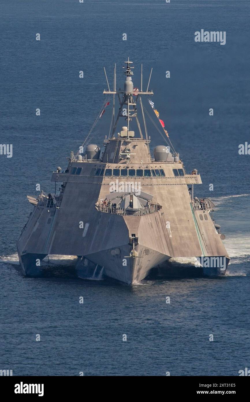 L'USS Gabrielle Giffords (LCS-10) est un navire de combat littoral de classe Independence de l'United States Navy Banque D'Images