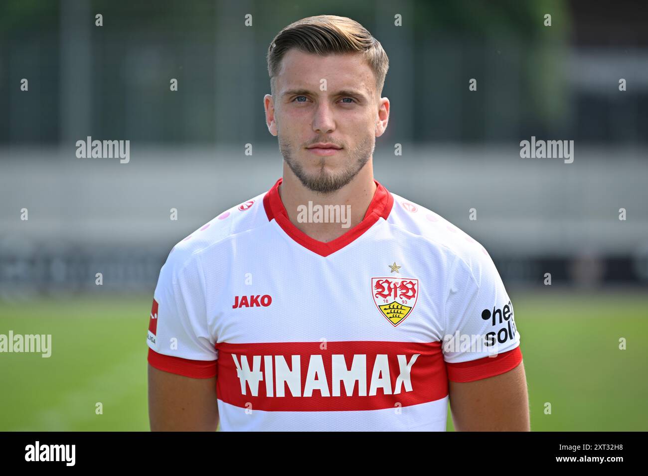 Ermedin Demirovic VfB Stuttgart (09) VFB STUTTGART FOTOTERMIN 13.08.2024 LA RÉGLEMENTATION DFL INTERDIT TOUTE UTILISATION DE PHOTOGRAPHIES COMME SÉQUENCES D'IMAGES ET/OU QUASI-VIDÉO Banque D'Images