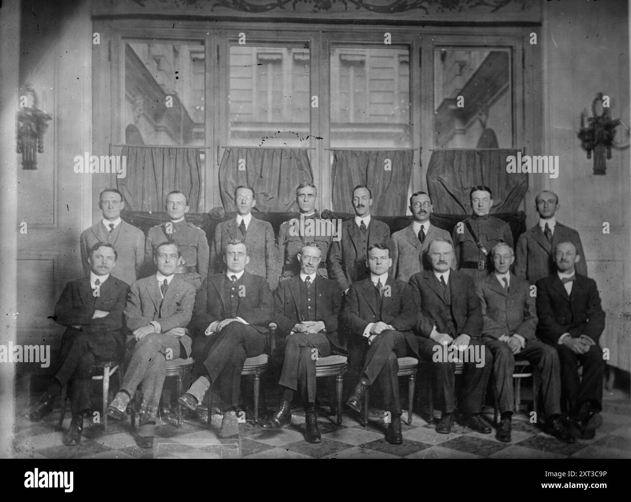 Chefs du renseignement, conférence de paix., entre c1915 et c1920. Banque D'Images