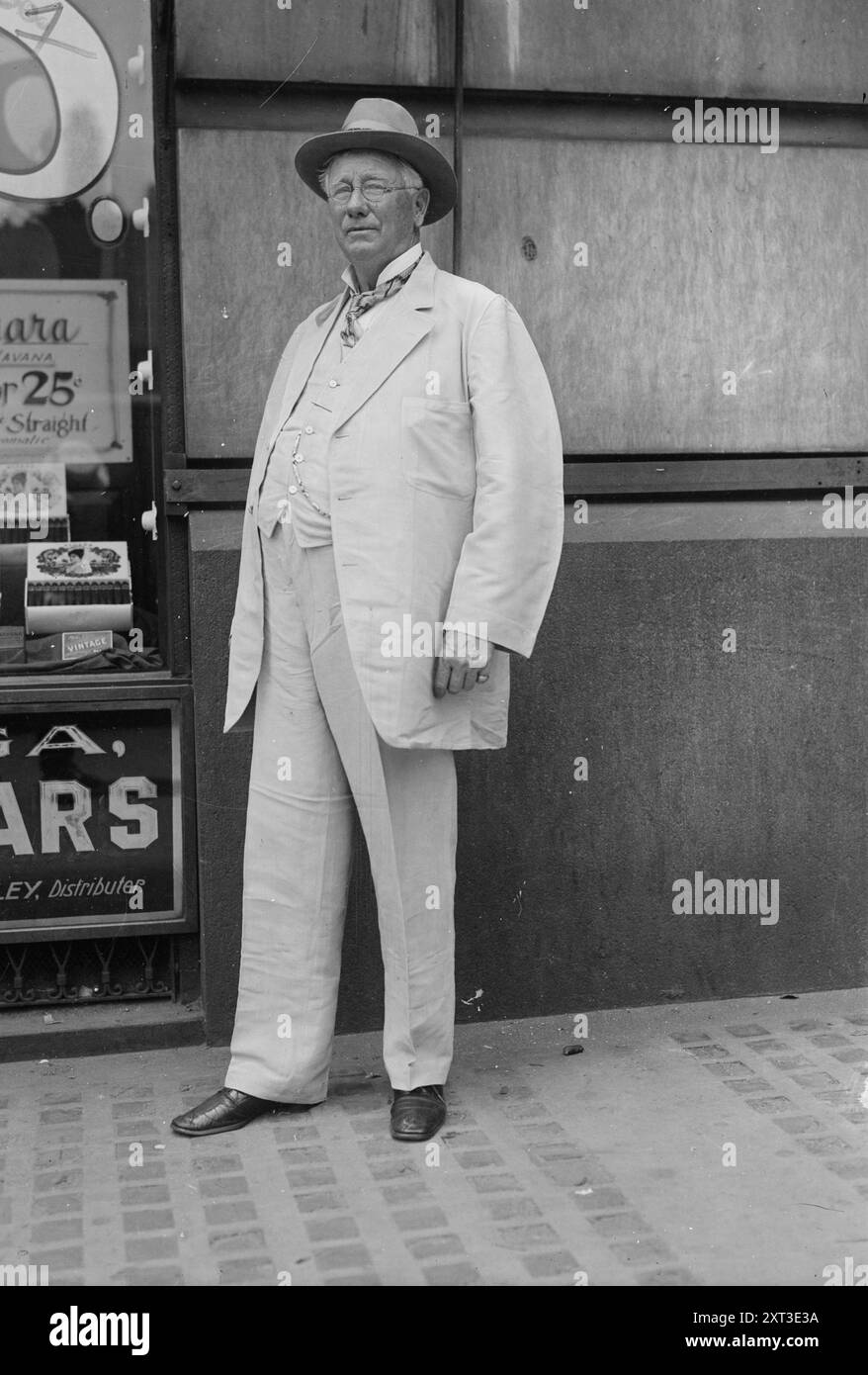 T.B. Stuart, 1916. Spectacles T.B. Stuart, délégué suppléant d'Hawaï à la Convention nationale démocrate 1916 tenue à Louis, Missouri du 14 au 16 juin. Banque D'Images