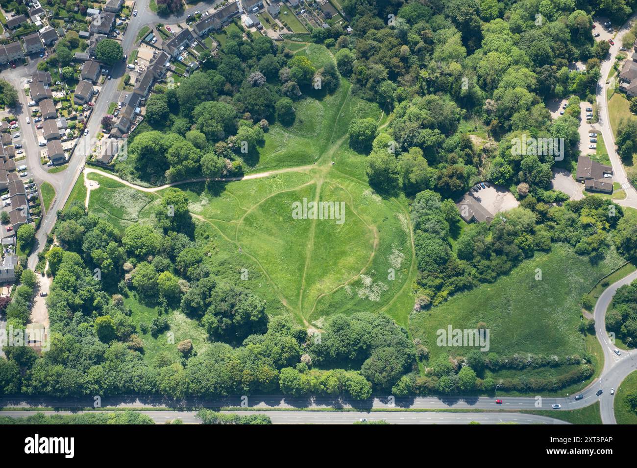 L'anneau de taureau, un terrassement d'amphithéâtre romain à Cirencester, Gloucestershire, 2023. L'anneau de taureau, un terrassement d'amphithéâtre romain à Cirencester, Gloucestershire, 2023. Banque D'Images