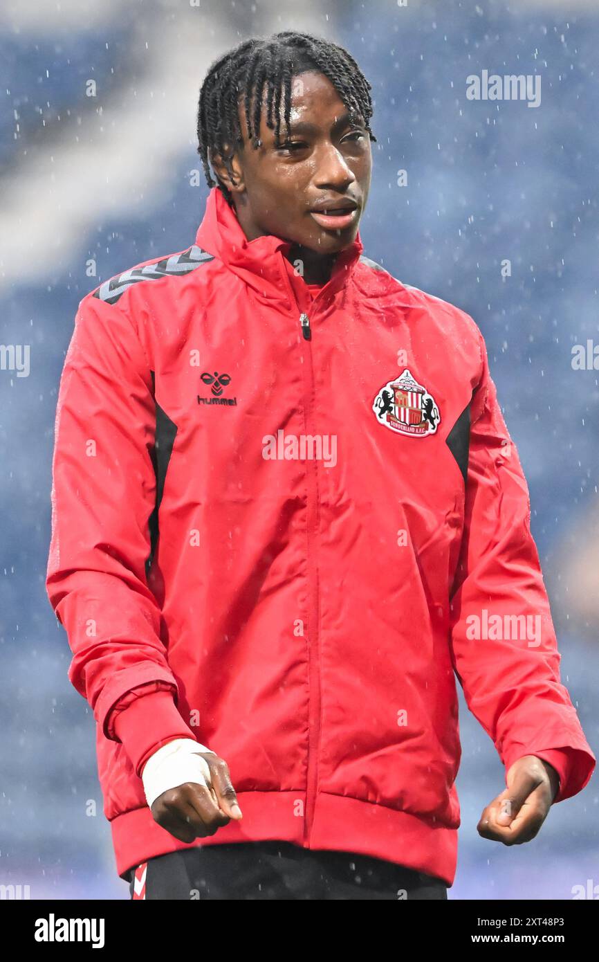 Abdoullah Ba de Sunderland se réchauffe avant le match de la Coupe Carabao Preston North End vs Sunderland à Deepdale, Preston, Royaume-Uni, 13 août 2024 (photo de Cody Froggatt/News images) Banque D'Images